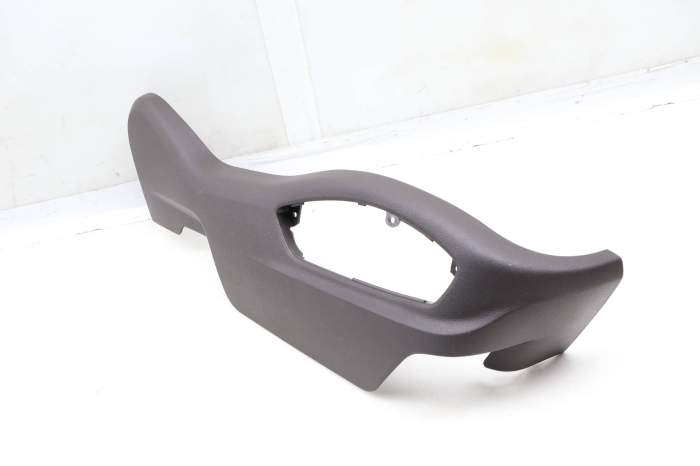 Outer Seat Trim / Panel 7P5881314 main product photo