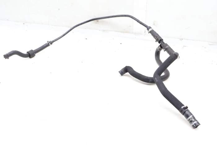 Coolant Vent Hose / Line Set 8E0121107AF main product photo