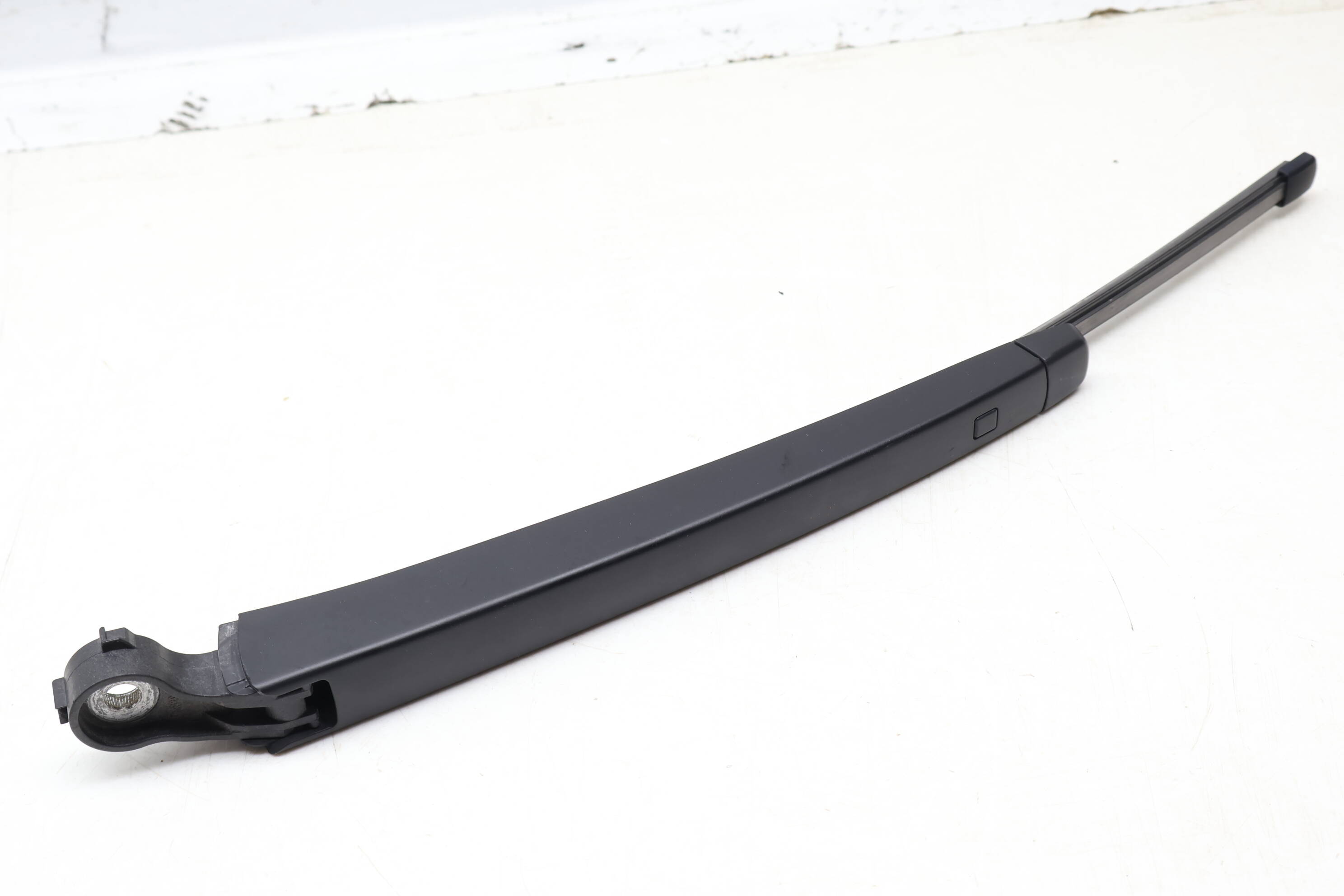 Hatch Window Wiper Arm 2GJ955707