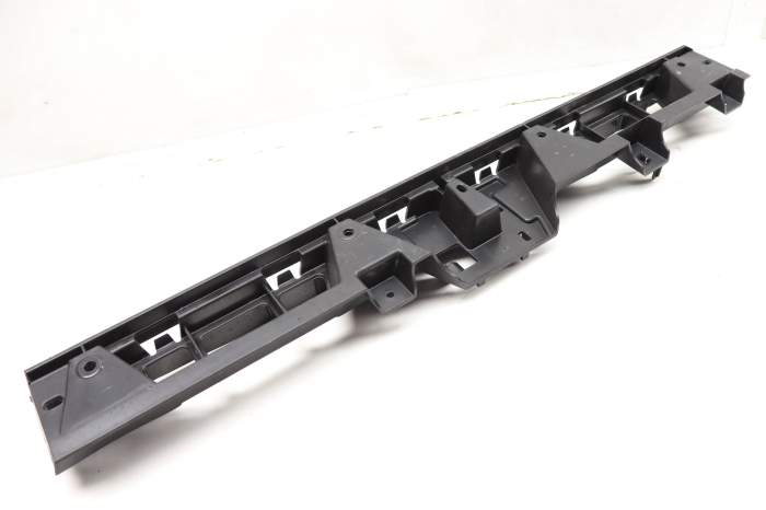 Center Reinforcement Bar / Bracket 97050564101 main product photo