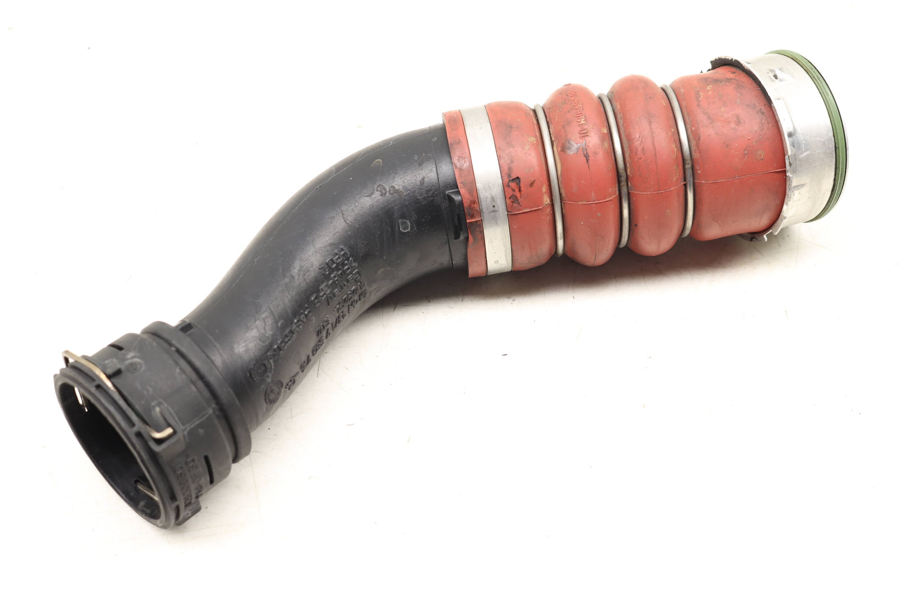 BMW Right Turbo Intercooler Hose / Tube (X6, X5) 13717583716