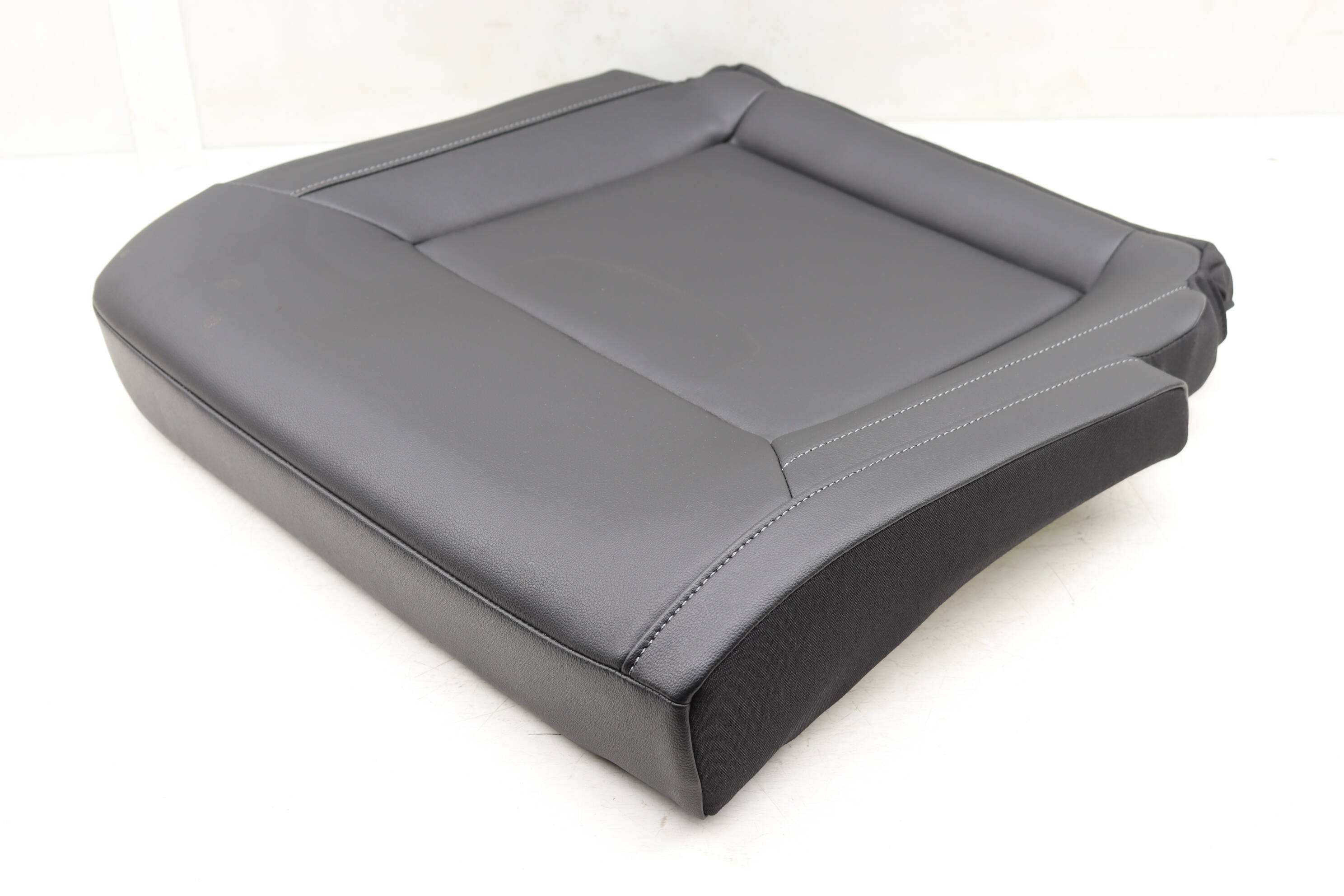 3Rd Row Seat Lower Bottom Cushion 3CN888406E