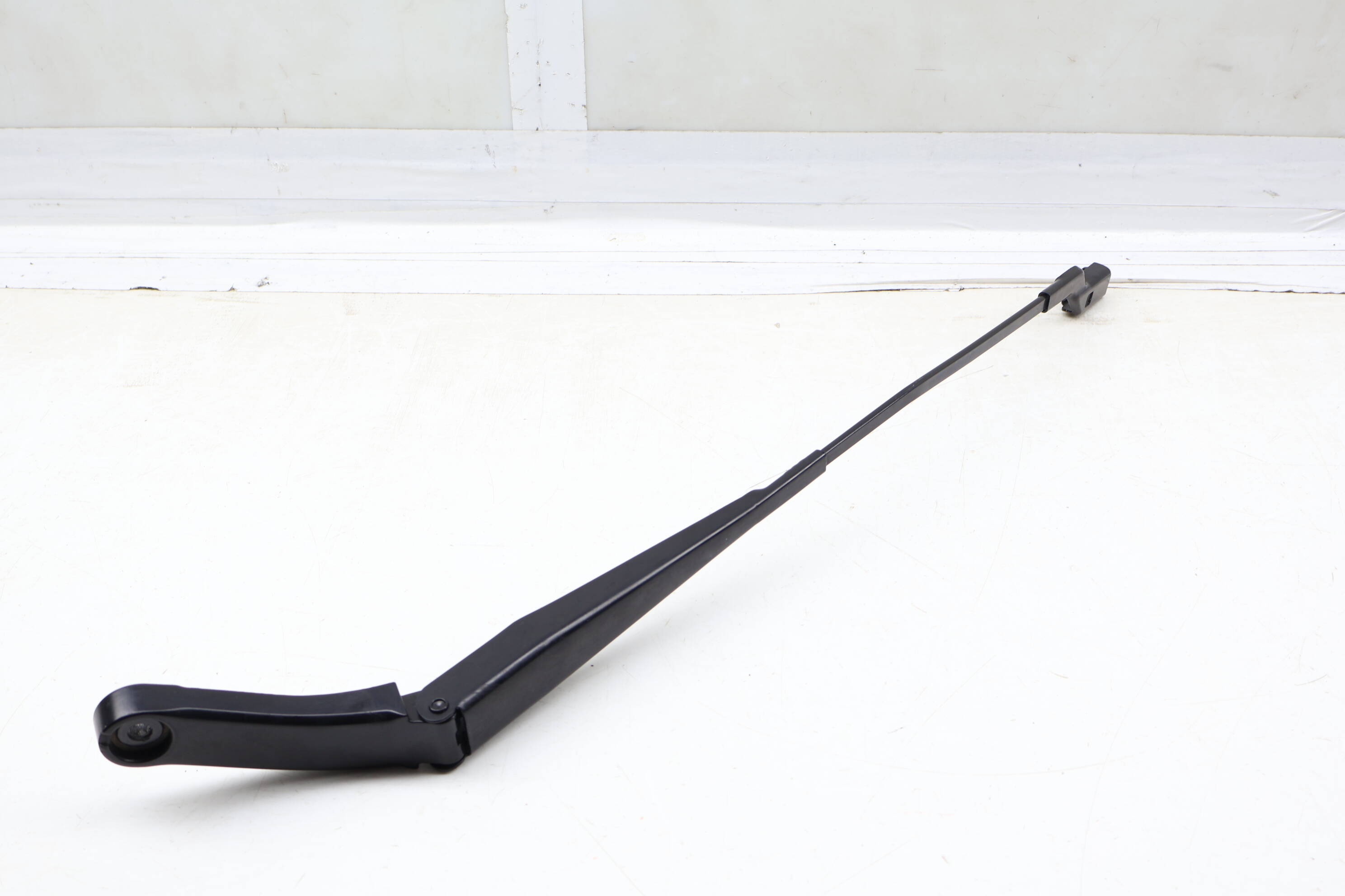 Windshield Wiper Arm 17B955410
