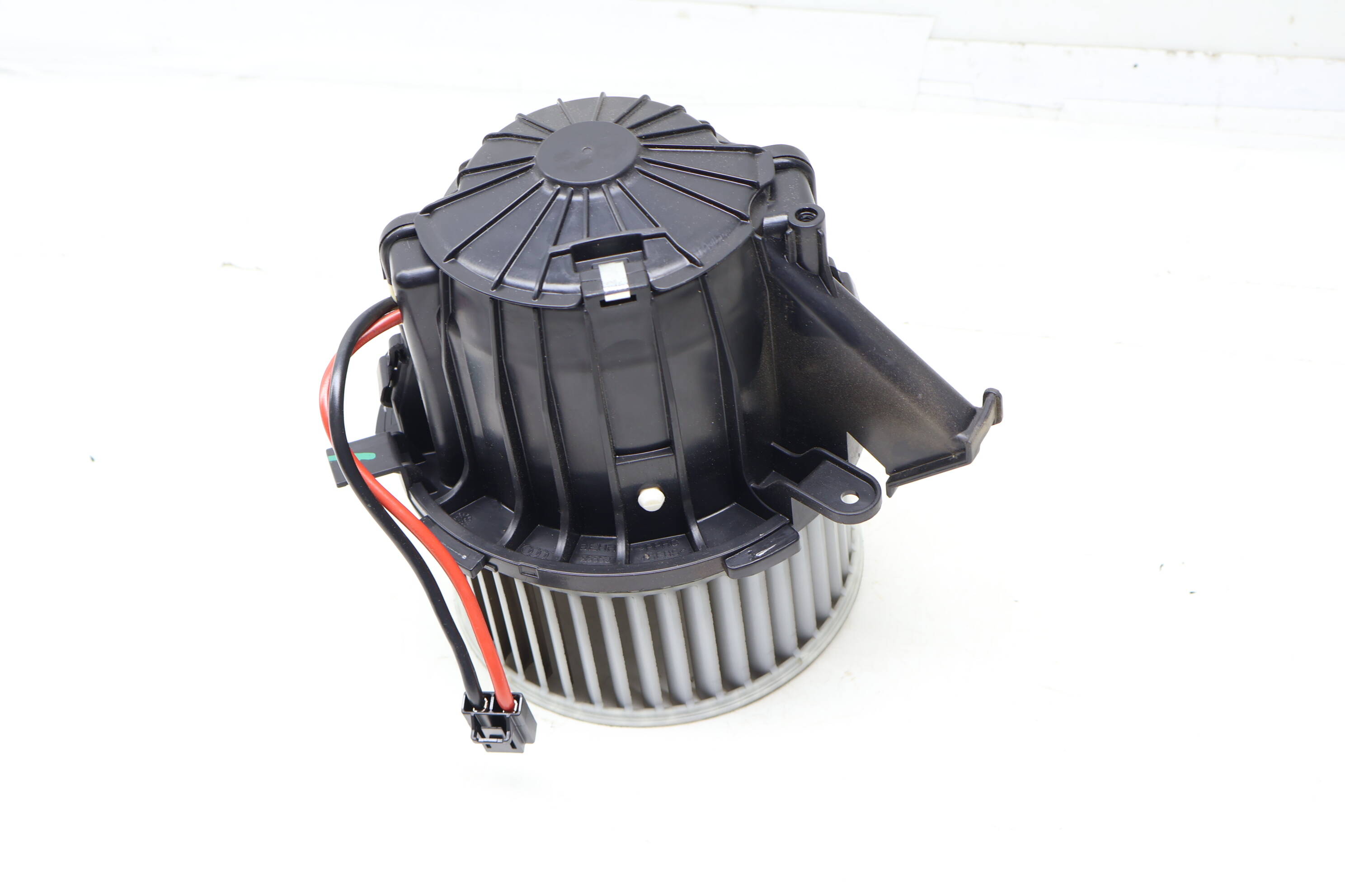 Blower Motor / Fan 8T1820021 PAB820021C