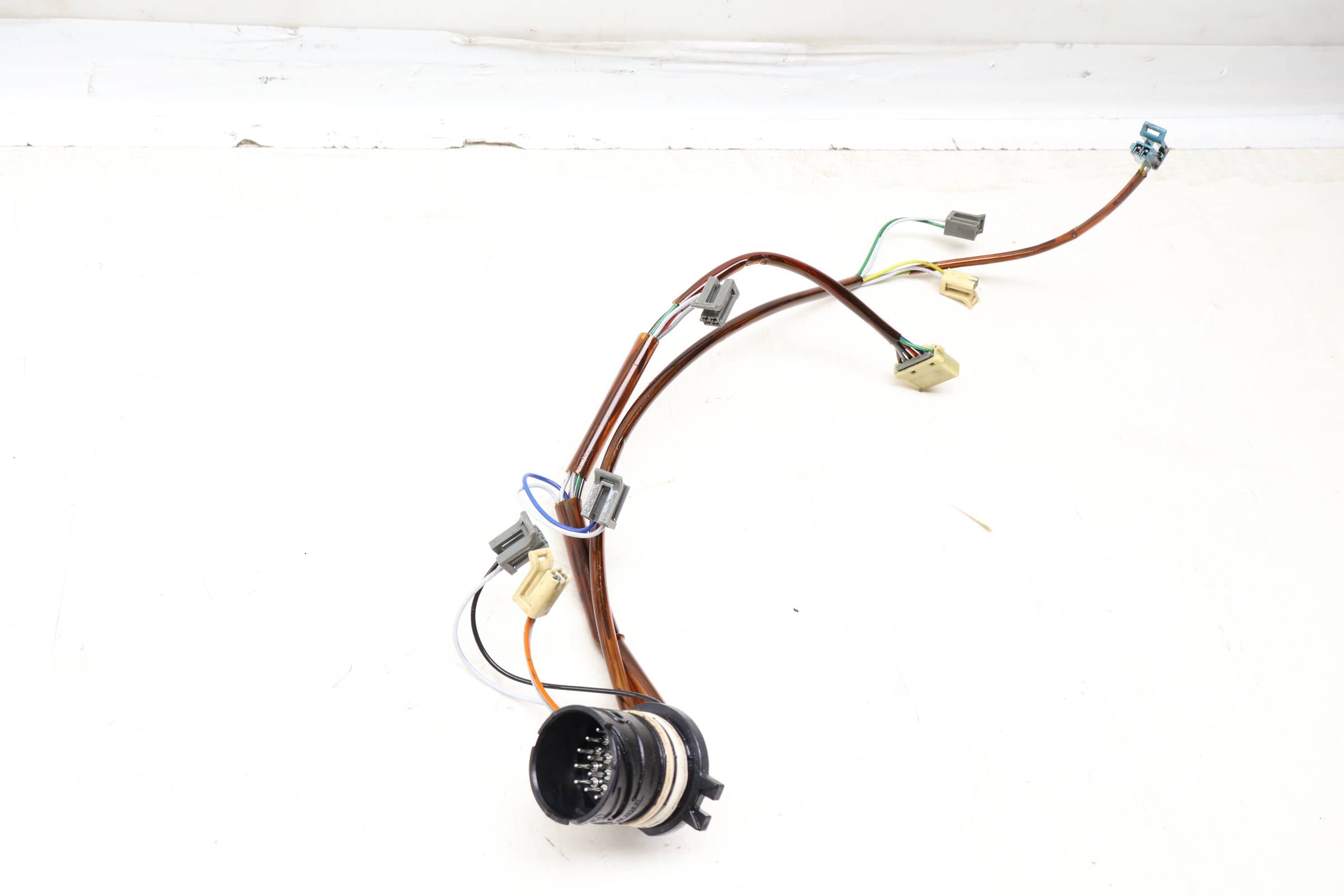 （＾_＾） BMW Transmission Valve Body Wiring Harness 24367551877