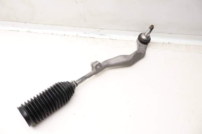 Steering Tie Rod W/ Boot 32106899815 main product photo