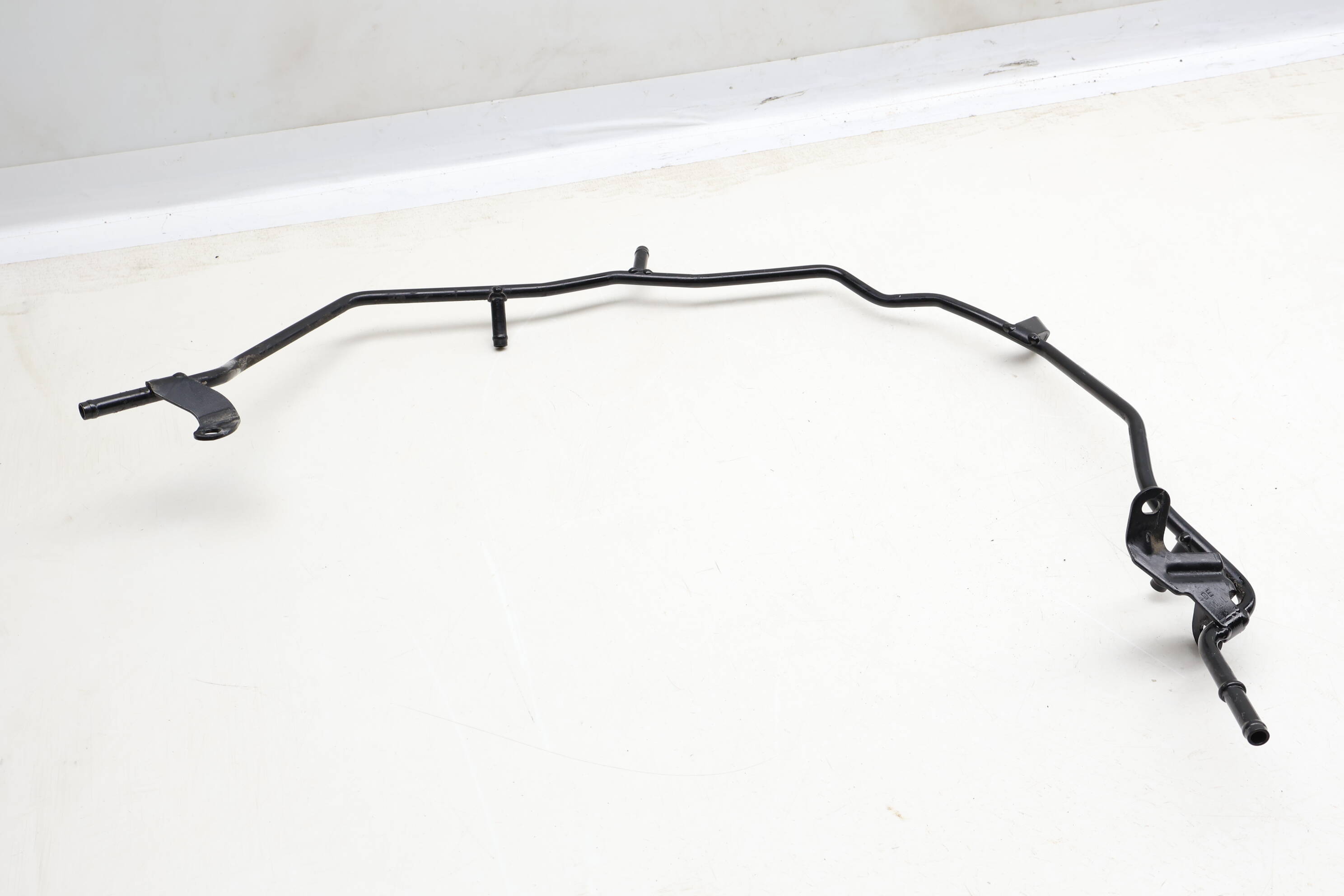 Coolant&#x20;Pipe&#x20;&#x2F;&#x20;Tube&#x20;&#x2F;&#x20;Line&#x20;06K121075BF