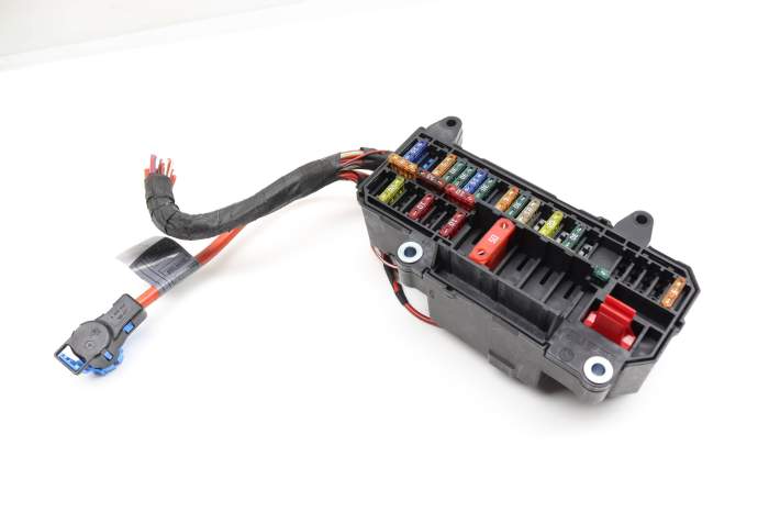 Power Distribution Fuse Box 61136900583 main product photo