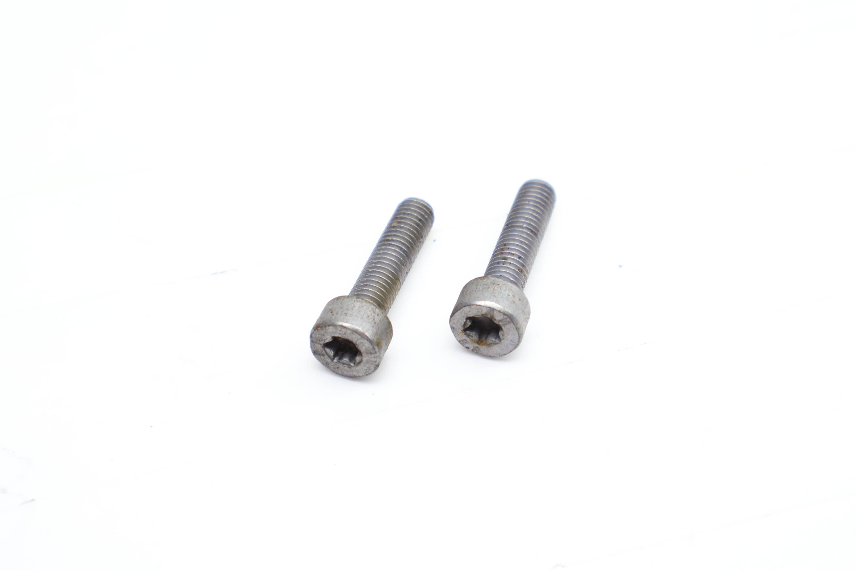 M5x20 Screw / Bolt Set (2) N10670601