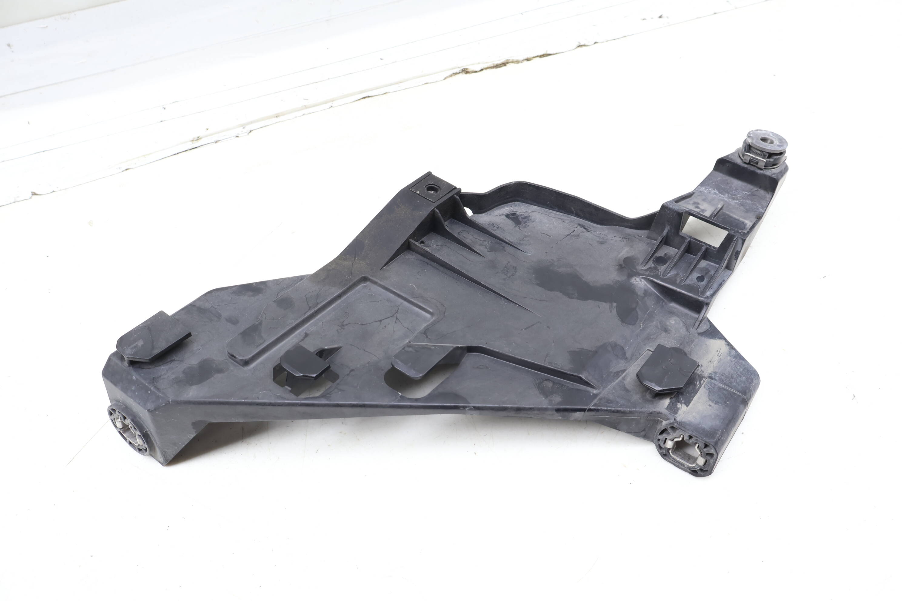 Headlight Mount Bracket 8R0941453A