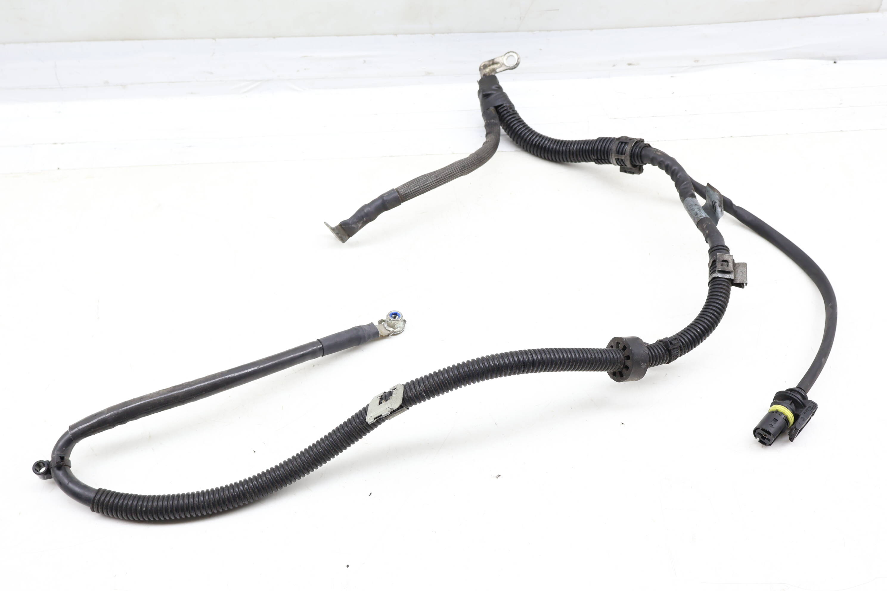 Alternator / Starter Wiring Harness 2125400113