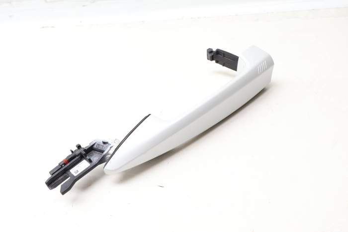 Exterior Door Handle 51217422119 main product photo