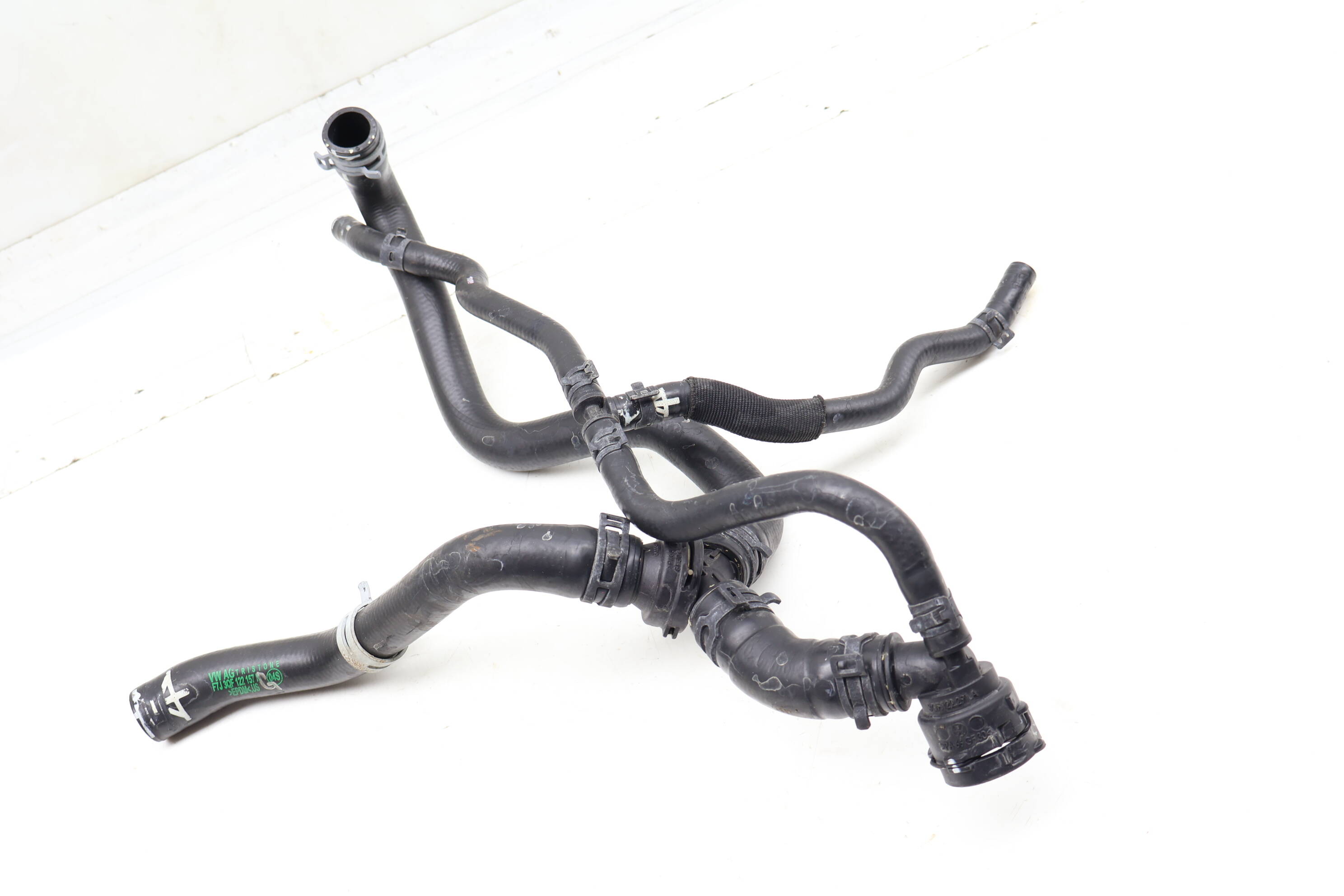 Hvac Heater Coolant Hose Assembly 3QF122157K