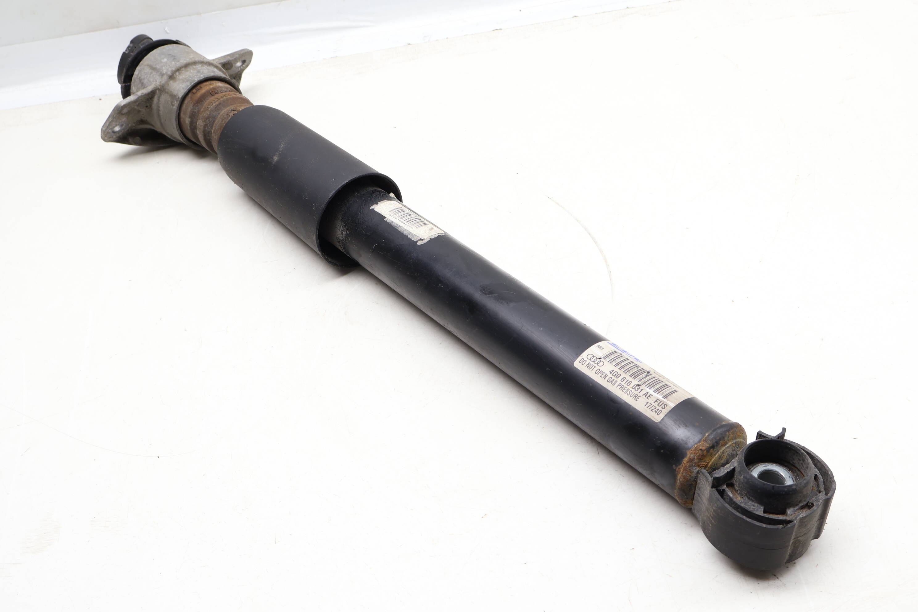 Strut / Shock Absorber 4G0616031AE