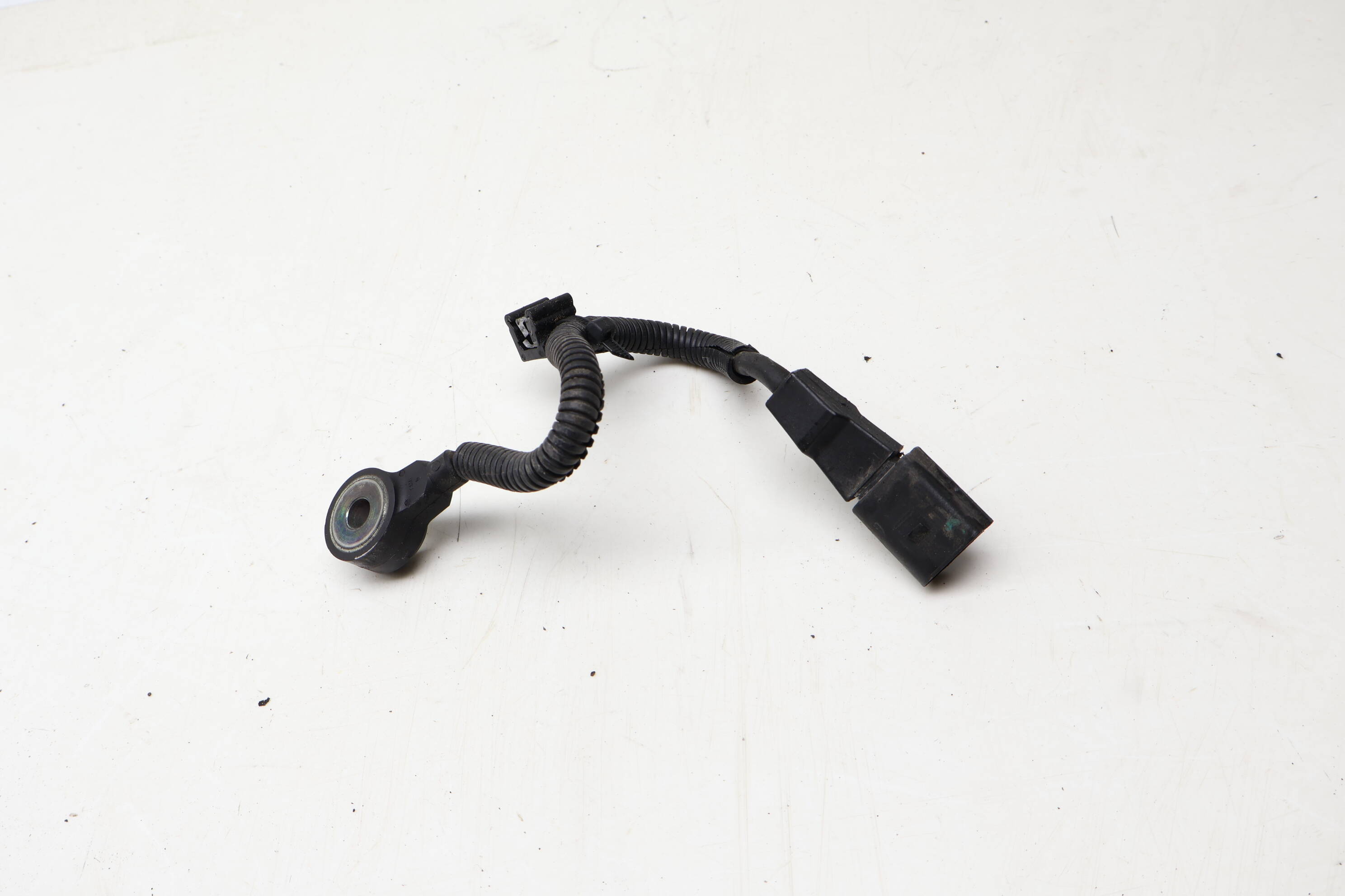 Engine Knock Sensor (Black) 079905377F