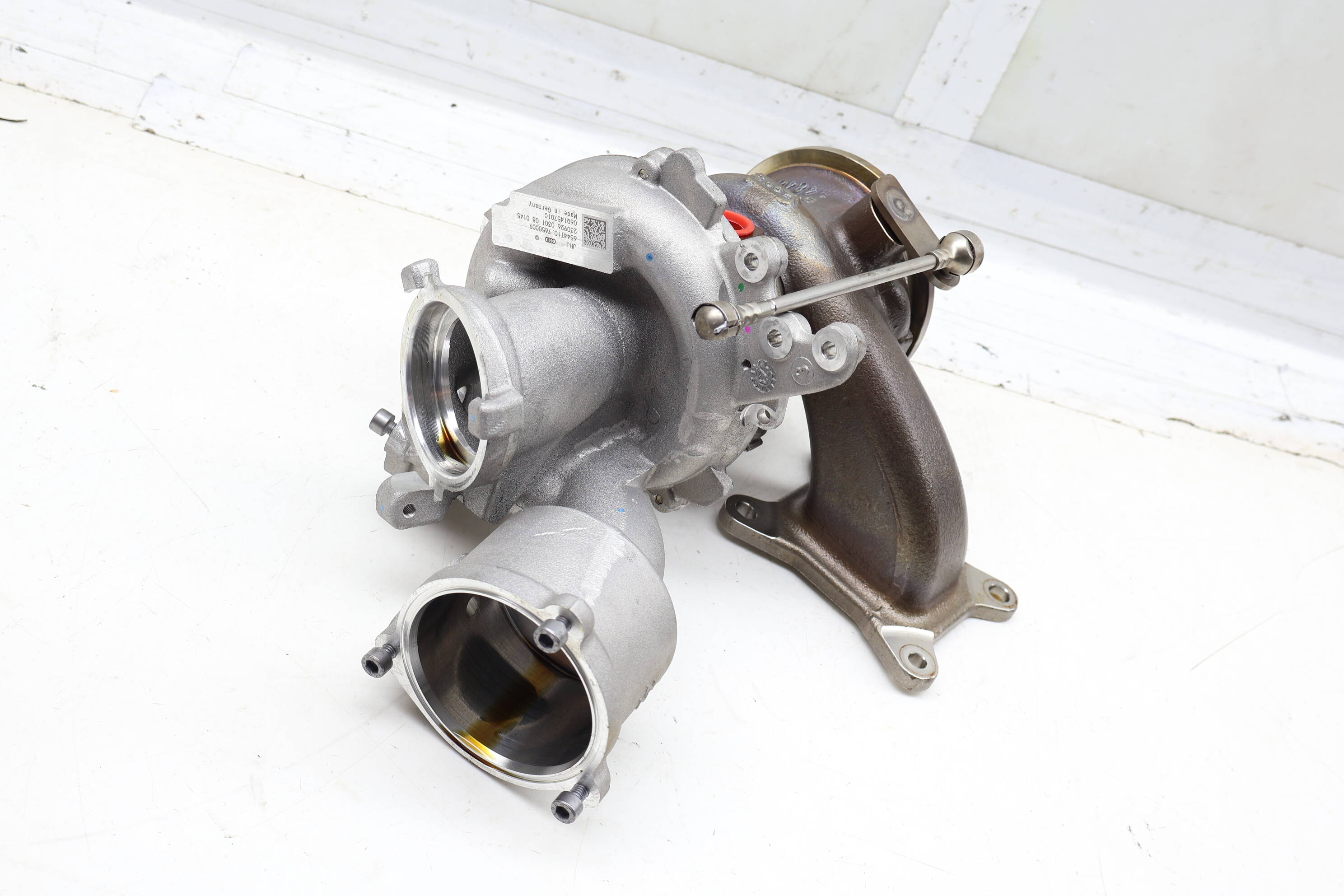 Turbo / Turbocharger Assembly 06Q145701C