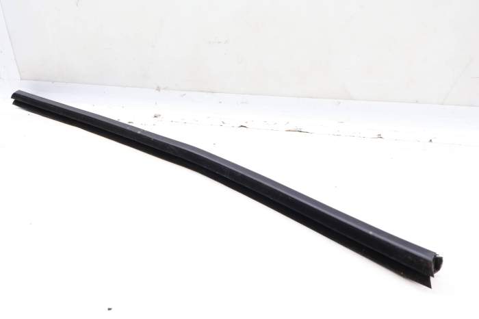 Door / Window Slot Seal (Inner) 4M0839479 main product photo
