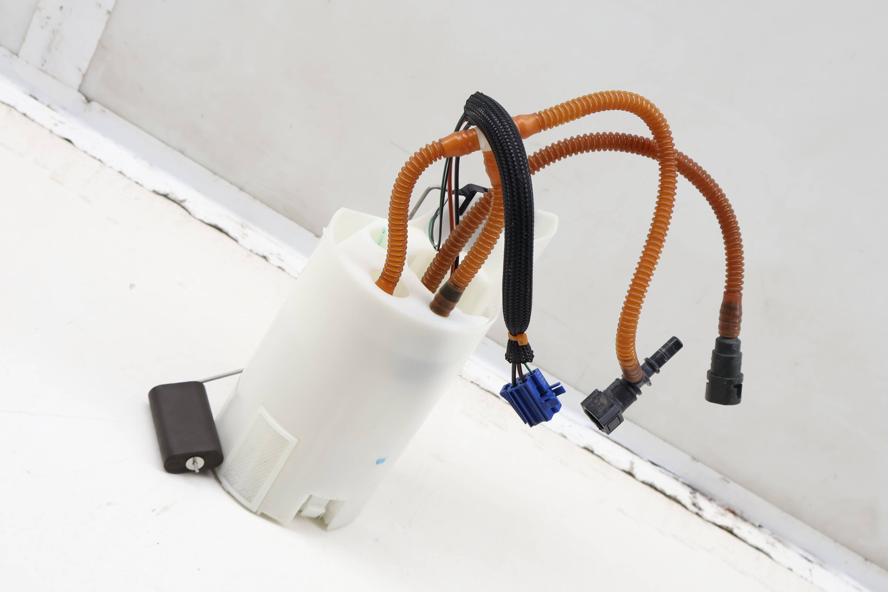 メル87315 BMW In-Tank Fuel Pump Assembly (Z4) 16147363076