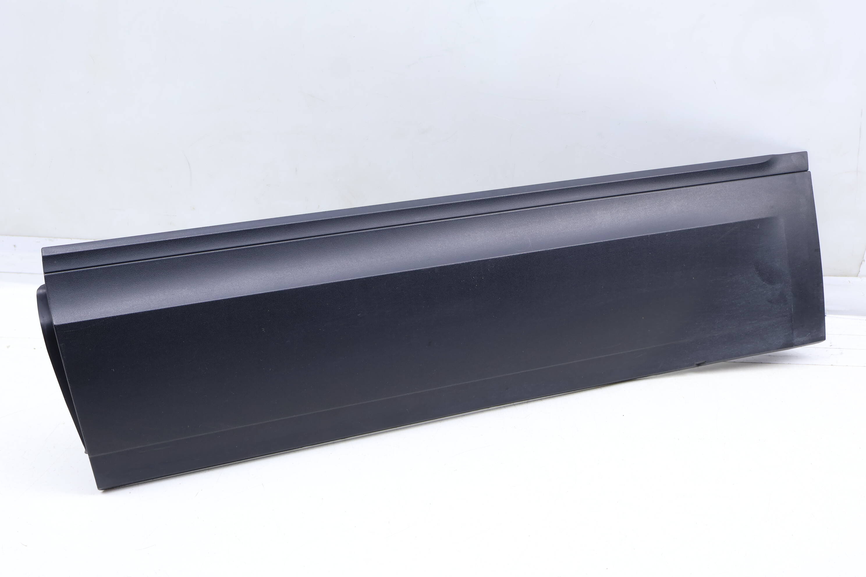 Lower Door Molding / Blade 3CN854949