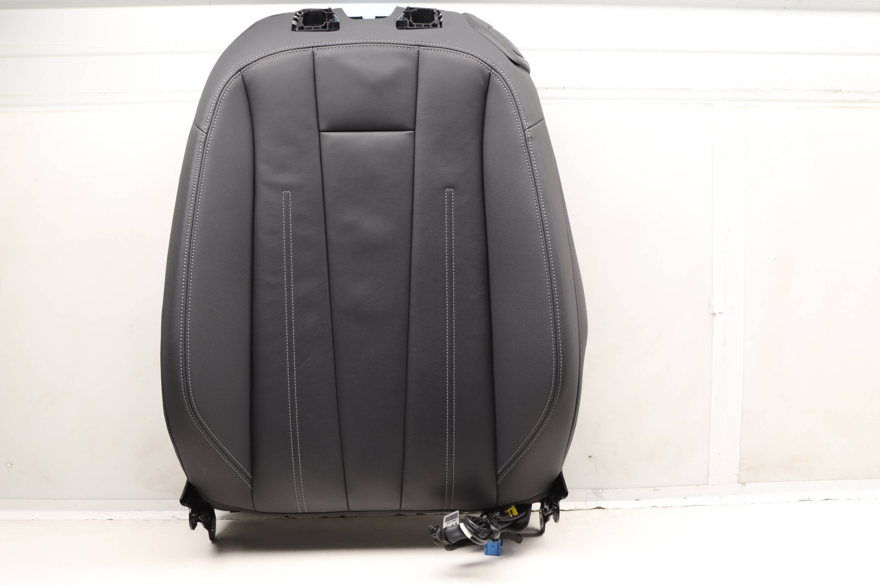 Upper Seat Backrest Cushion Assembly 8W7881805AA