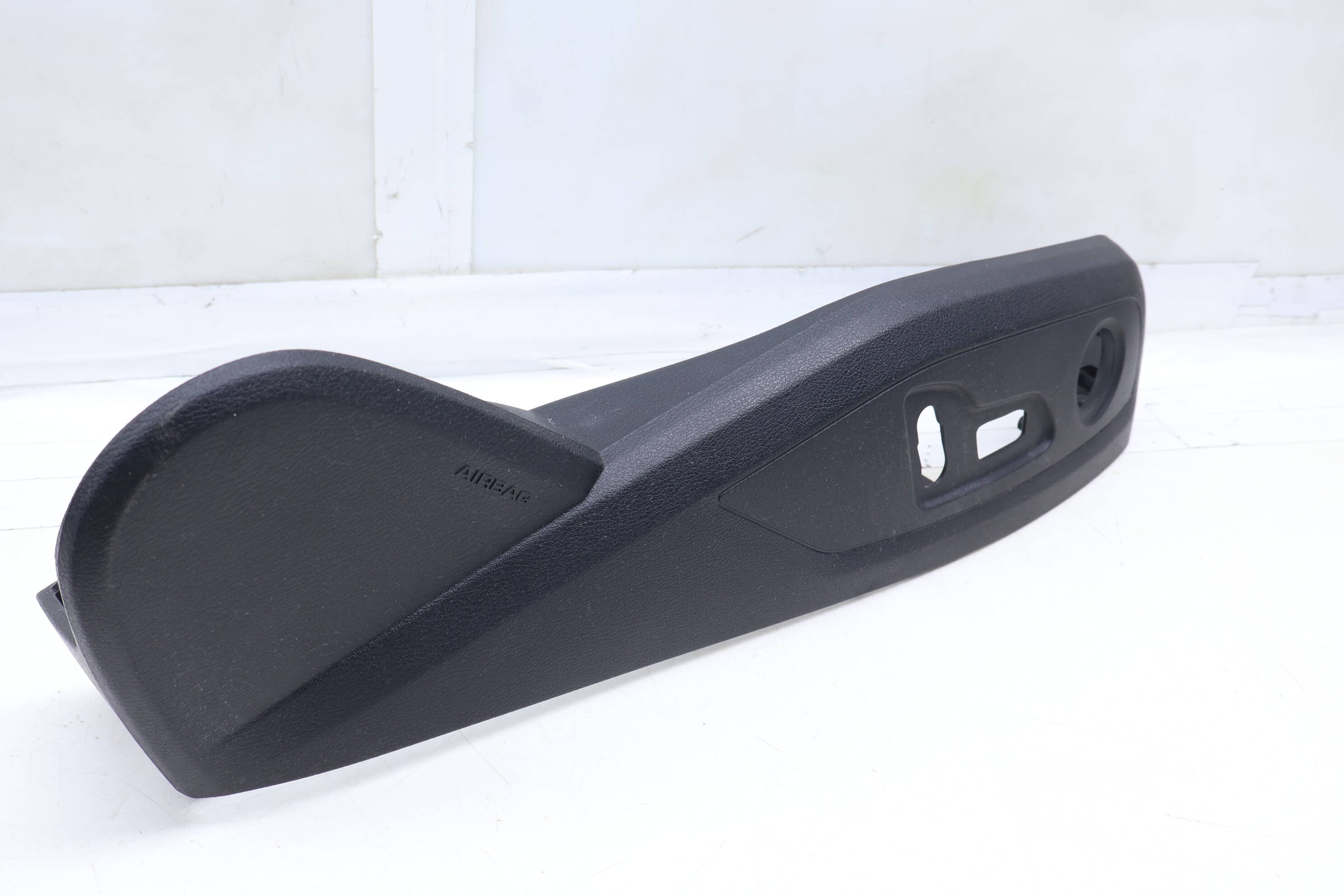 Outer Seat Switch Trim / Panel 8W0881326P