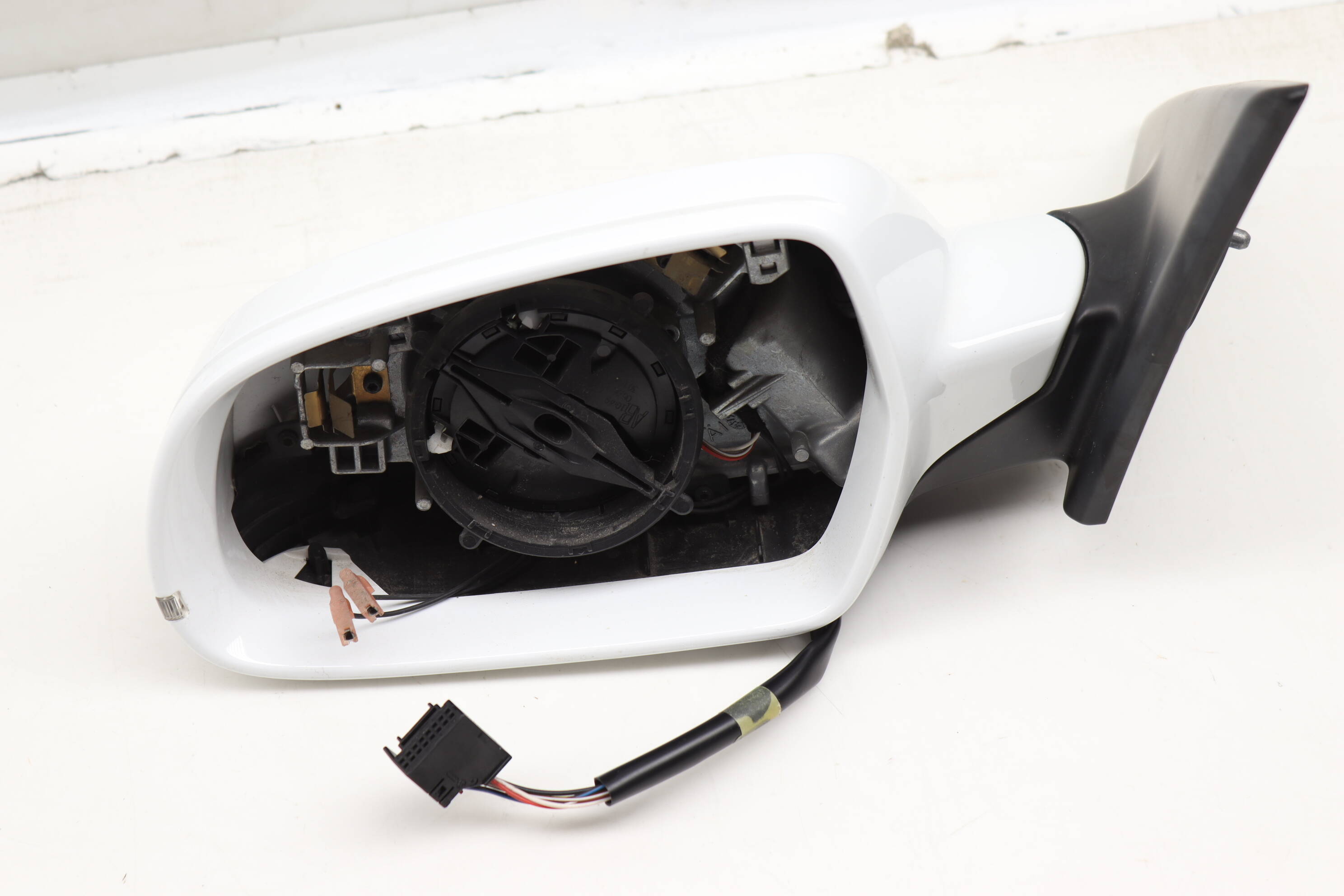 Side View Mirror 8F1857409AJ