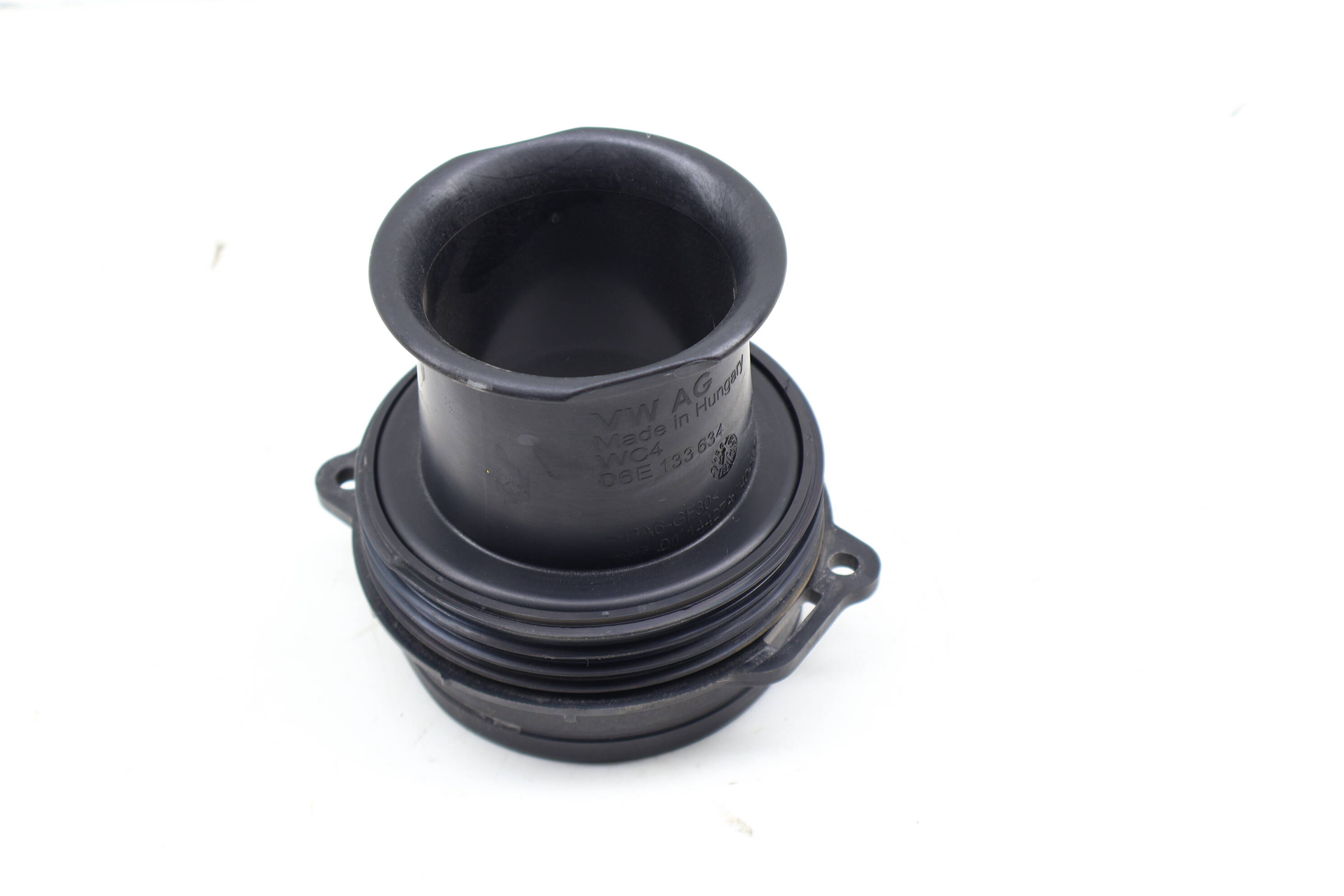 Air Intake Tube / Duct 06E133634