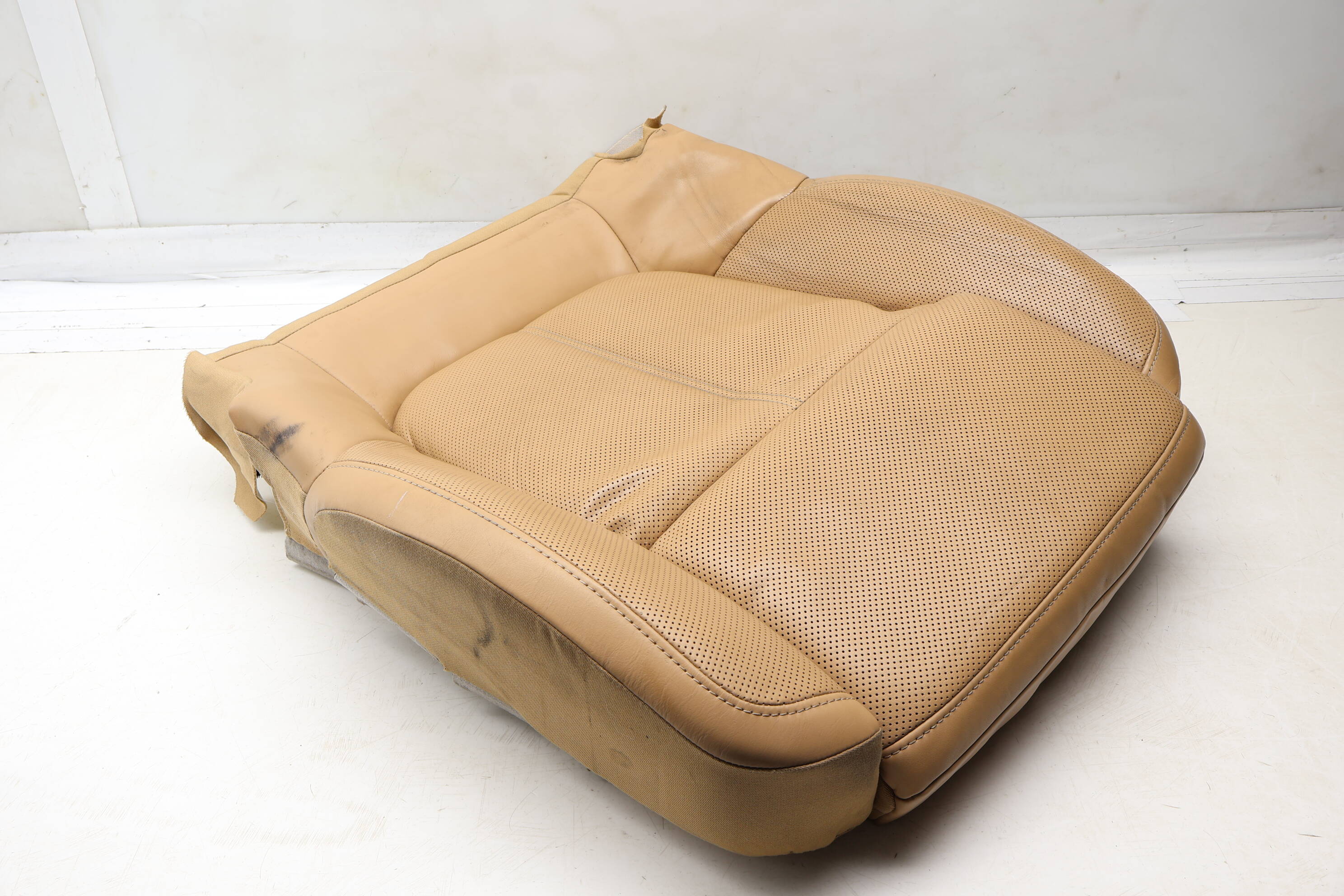 Lower Seat Bottom Cushion (Leather) 95B881405BH