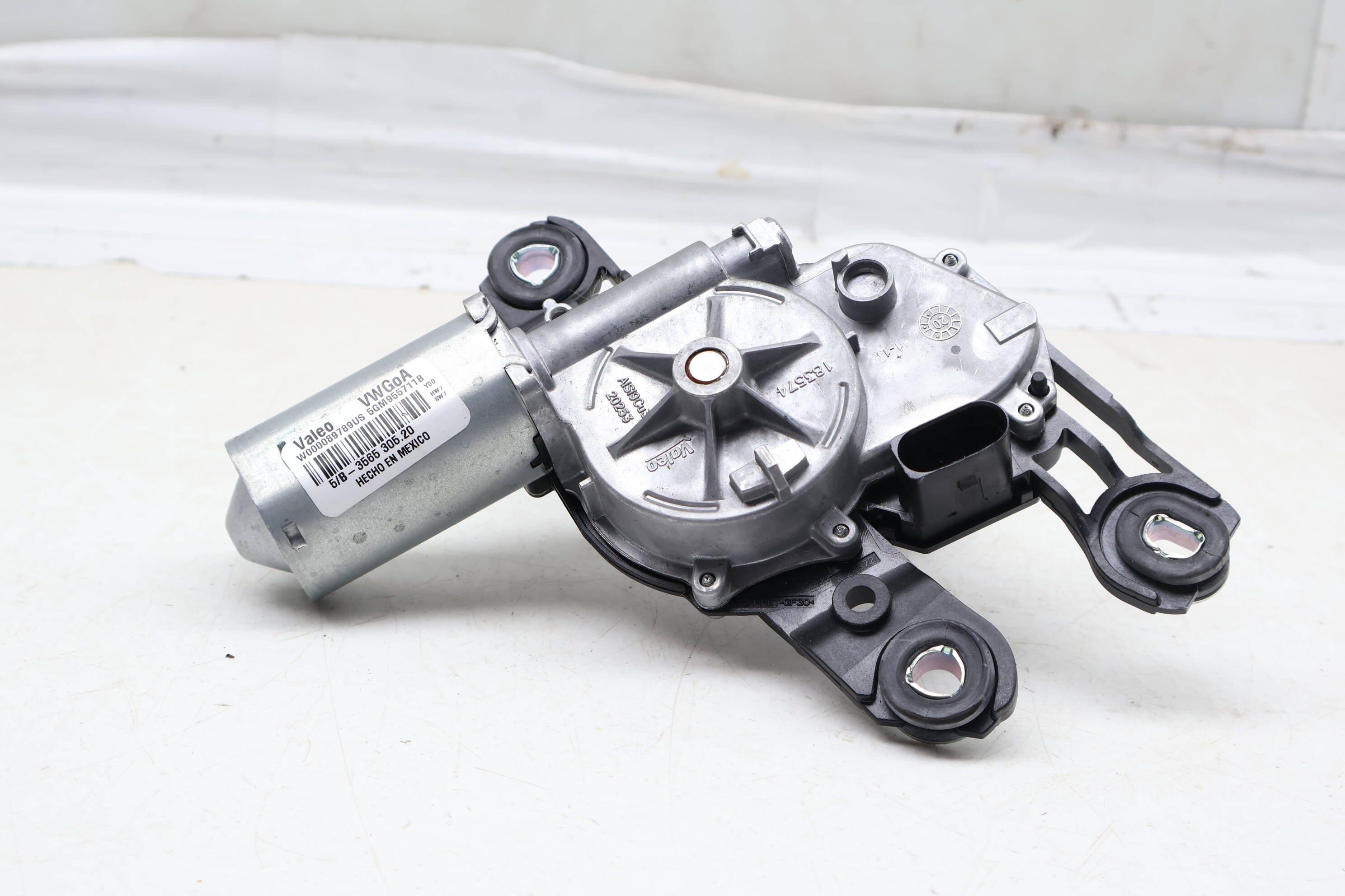 Hatch Wiper Motor 5GM955711B