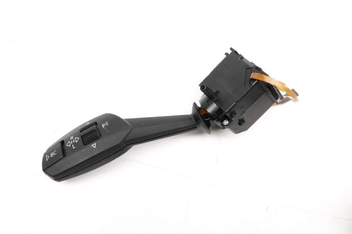 Turn Signal Stalk / Switch 61319164419 main product photo