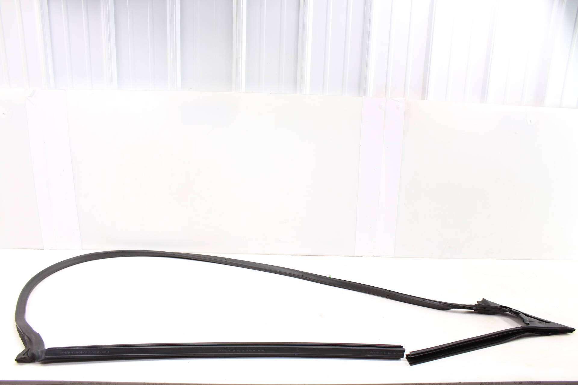 Outer Door Weather Stripping / Seal 8H0837912E