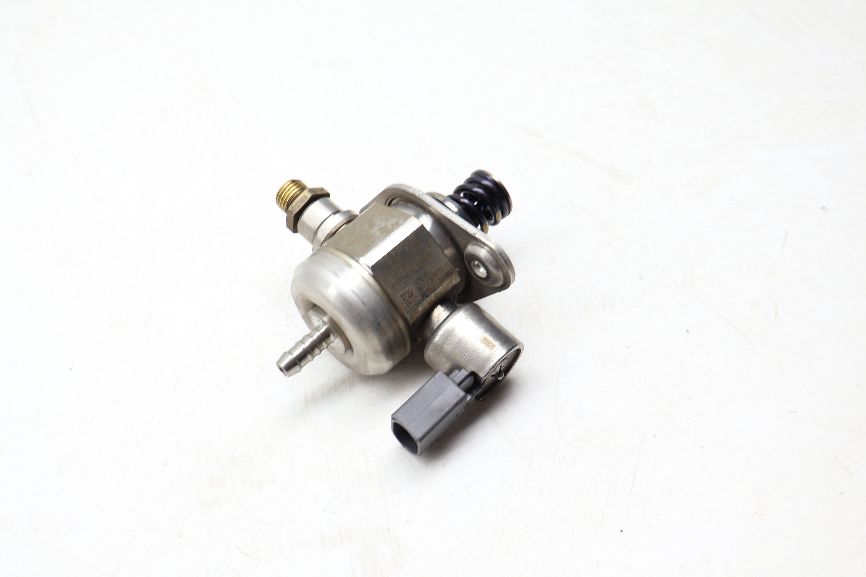 High Pressure Fuel Pump / Hpfp 06K127028D