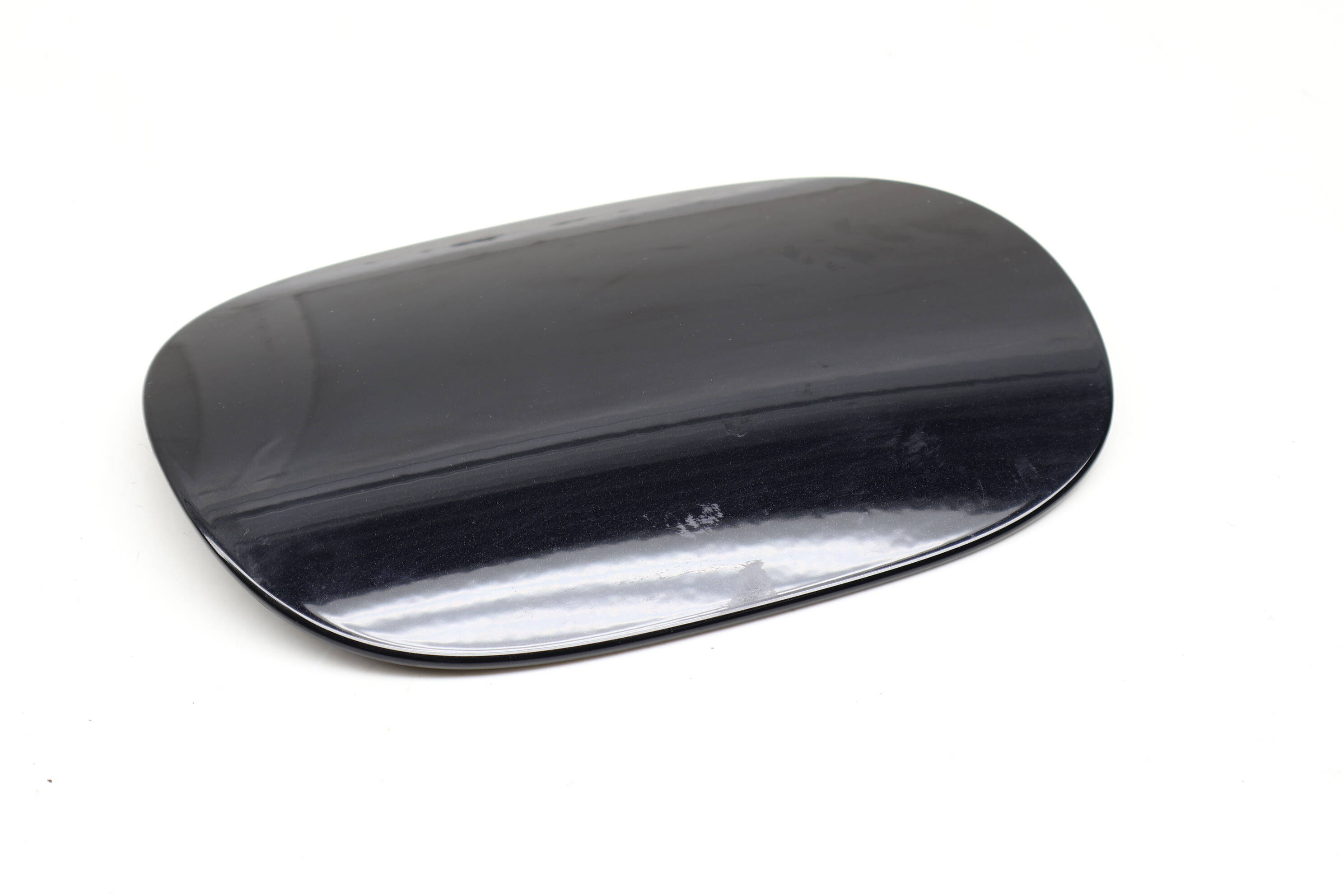 Gas / Fuel Filler Door 95B809909