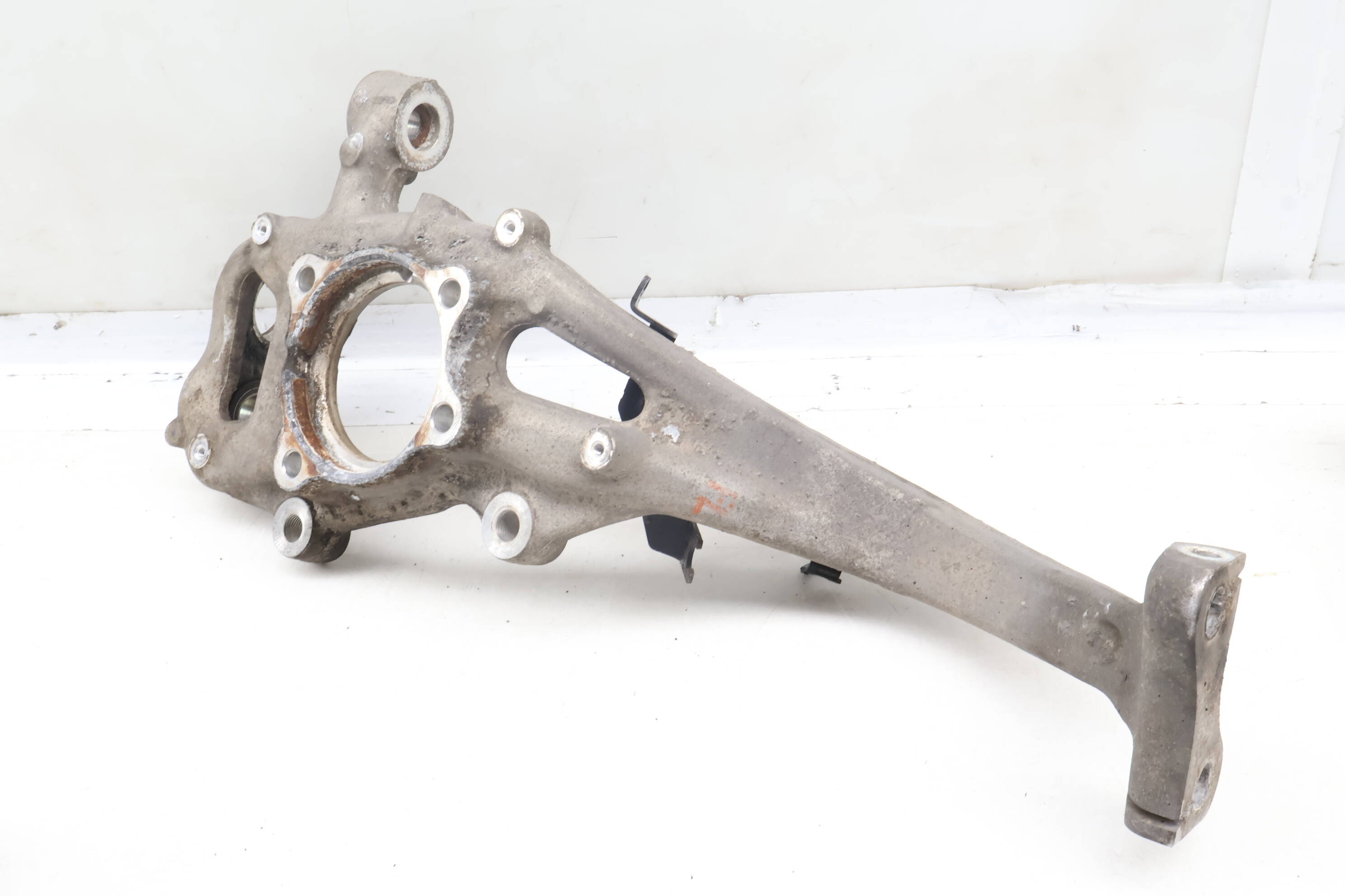 Spindle Knuckle / Wheel Bearing Housing 8W0407241F