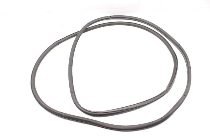 Outer Door Seal / Weather Stripping 5N0837702A main product photo
