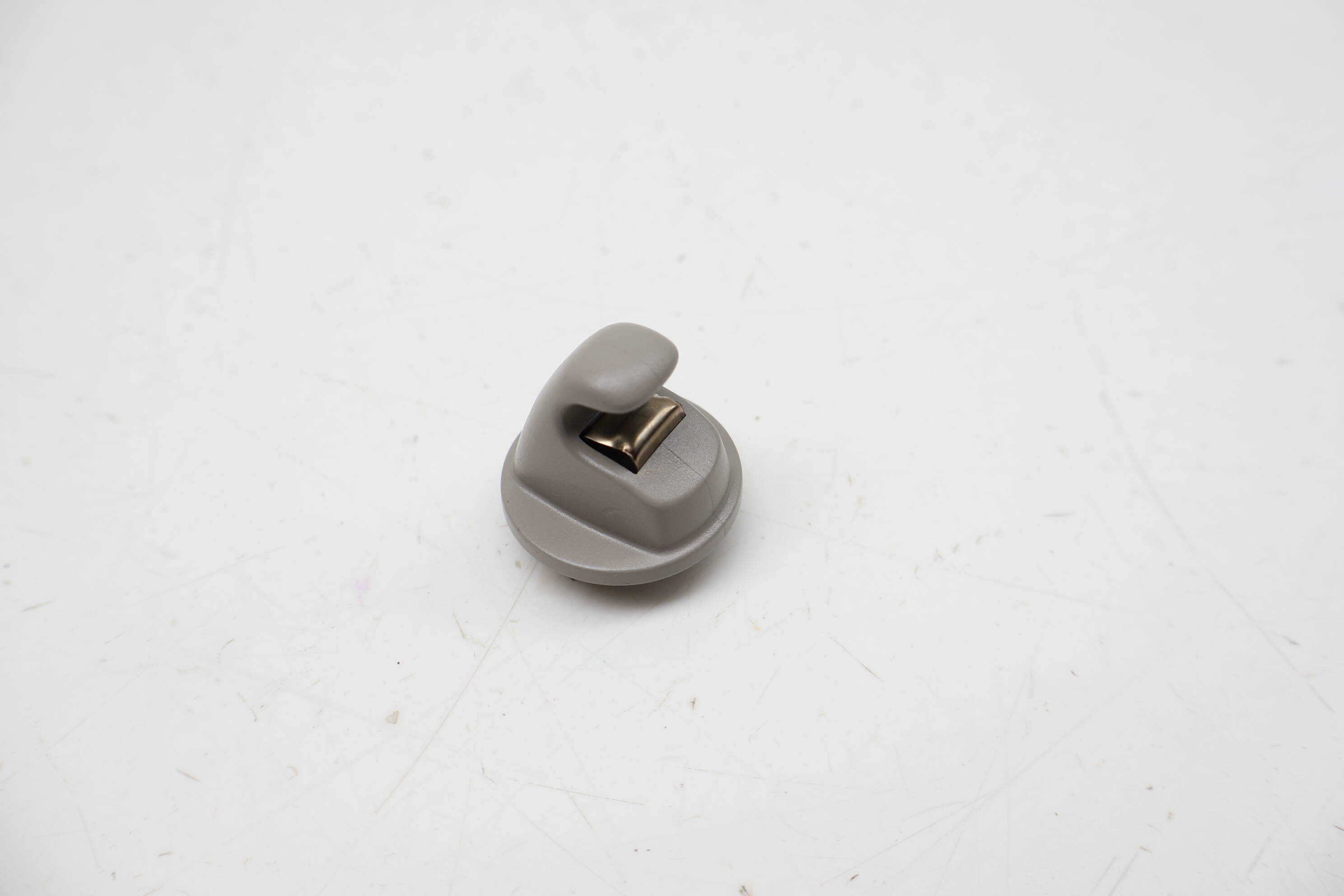 Sun Visor Clip / Bracket 5G0857561B