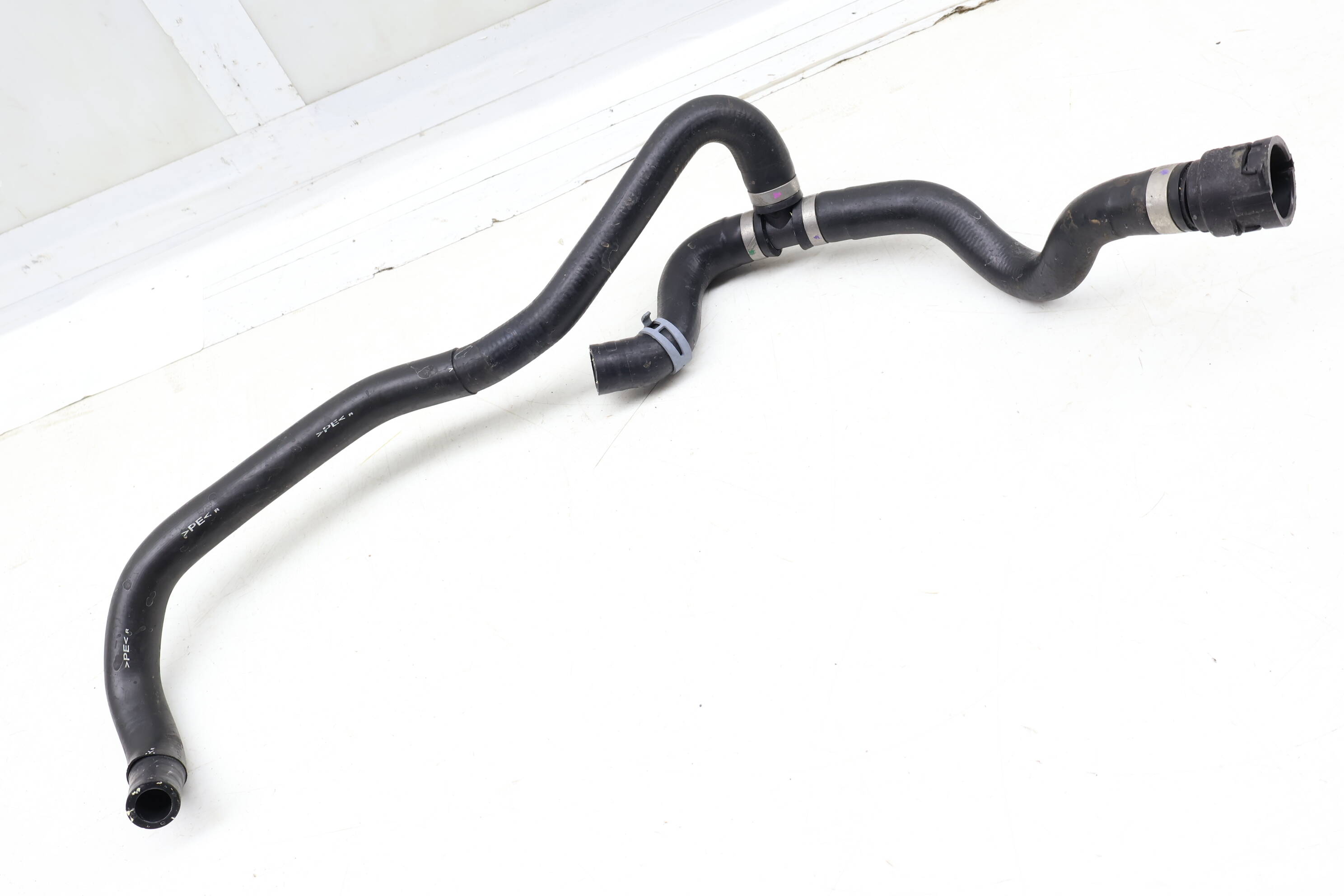 Coolant Hose / Line 3QF122073L