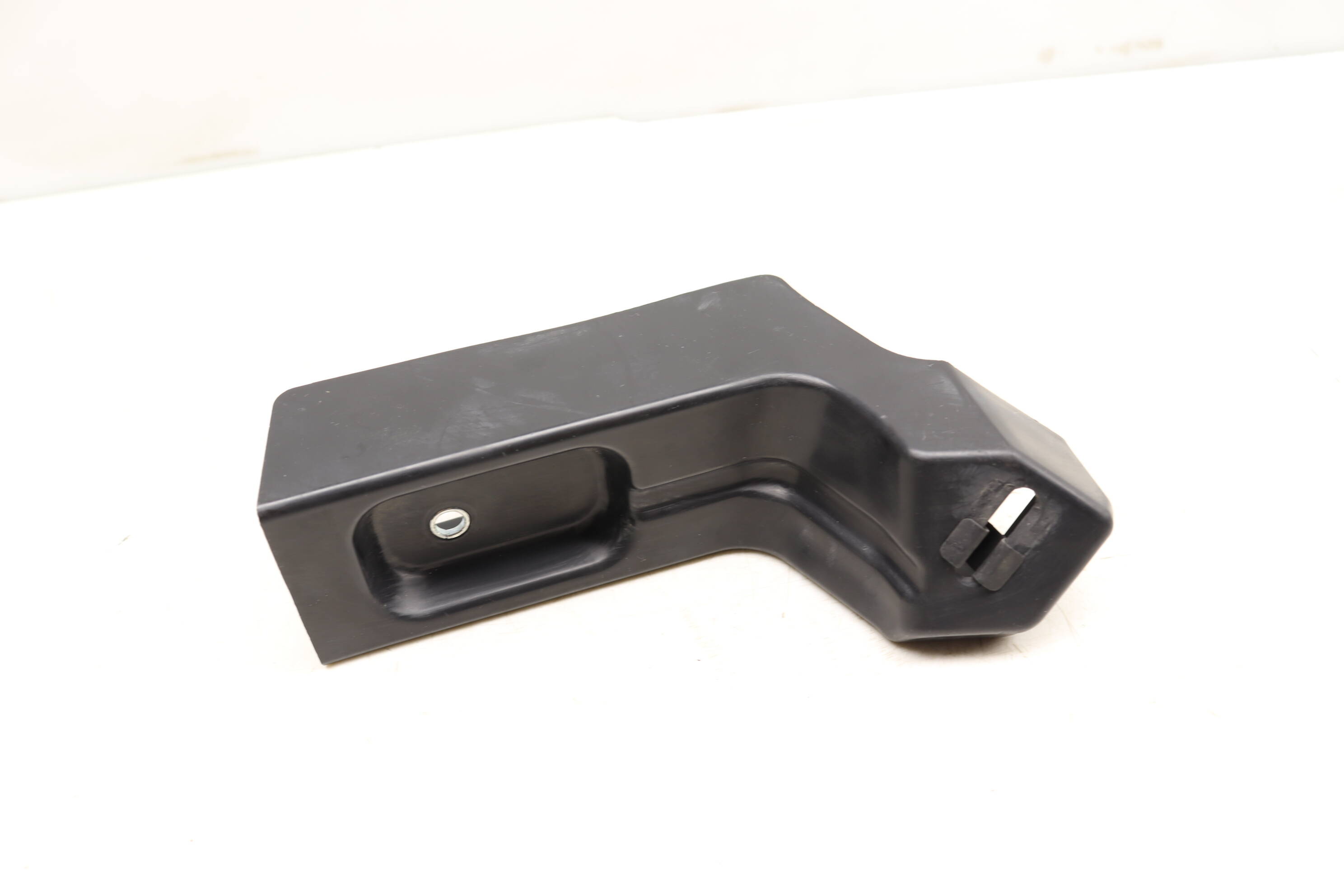 Cowl Cover Panel Retainer / Bracket (Outer) 9J1868785A