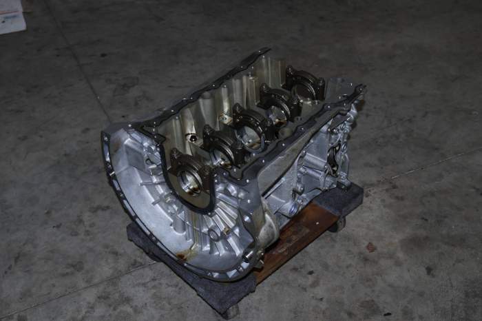 Engine Short Block / Crankcase 2740100616 main product photo