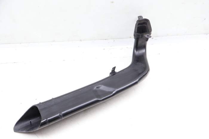 Air Filter Box Intake Pipe / Duct 8E0129604K main product photo