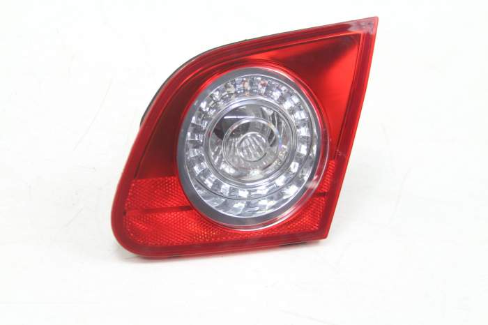 Inner Tail Light / Lamp 3C5945094C main product photo