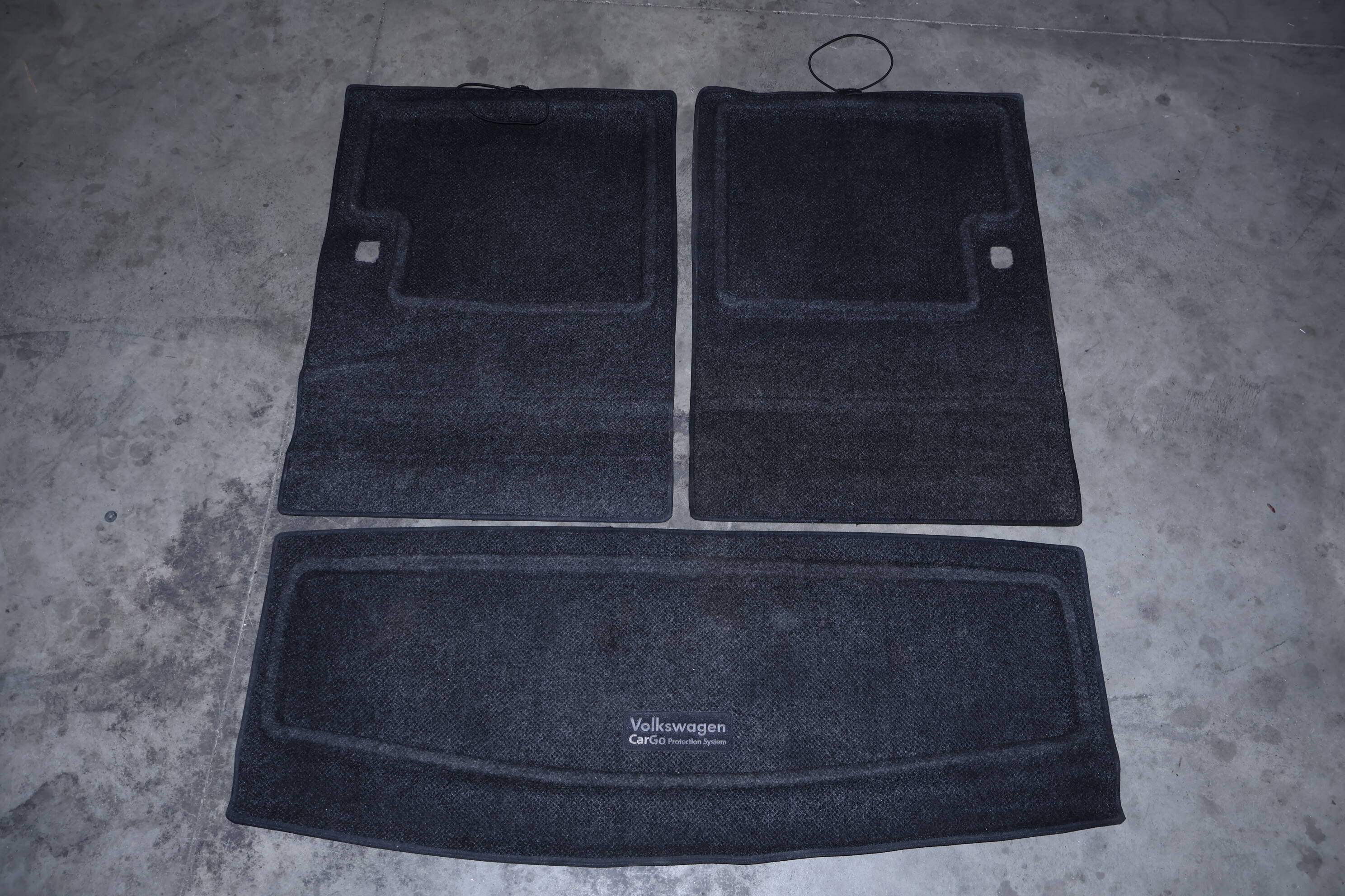 Luggage / Trunk Cargo Cover 5NL061166
