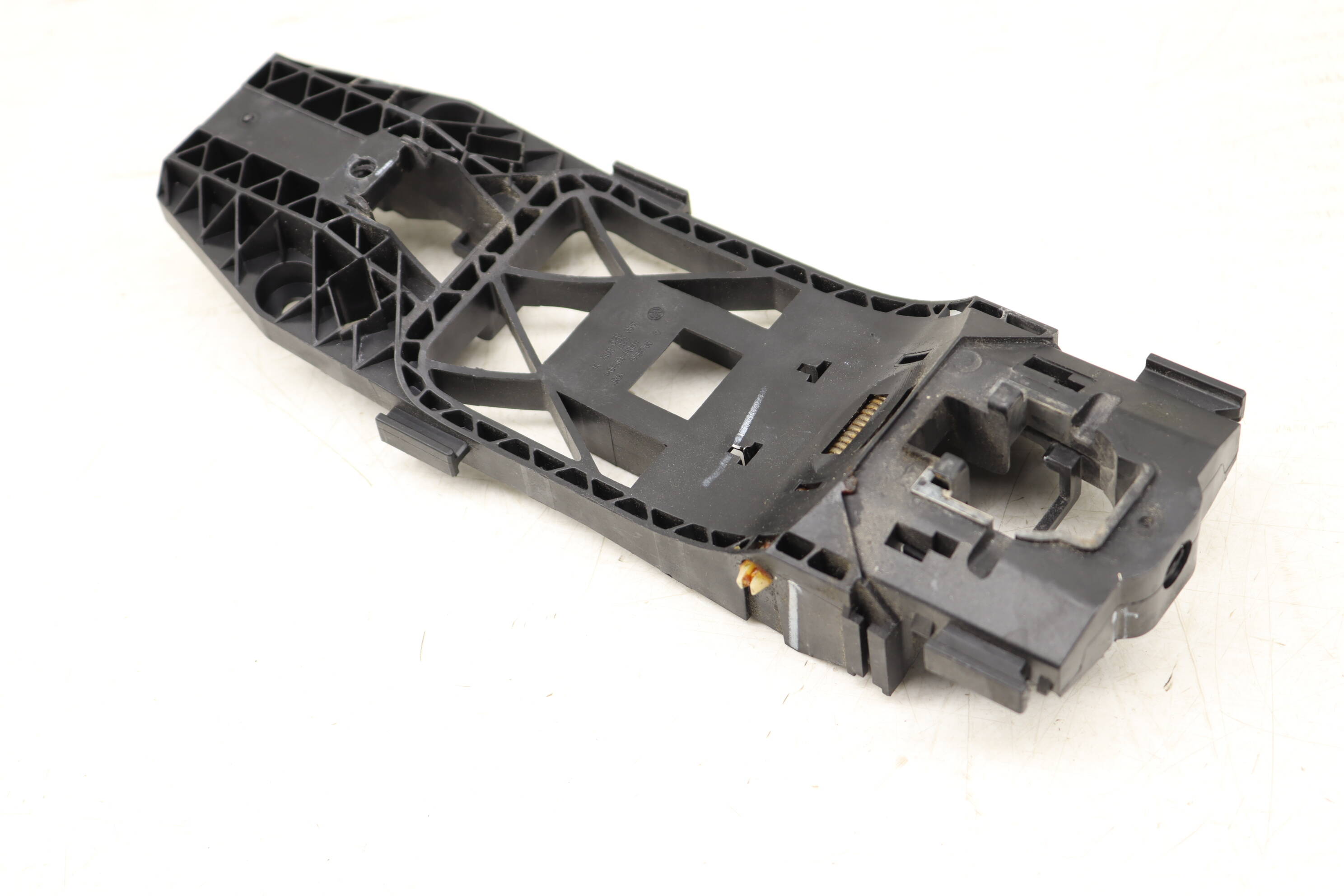 Exterior Door Handle Bracket 5N0839885H 95853288500