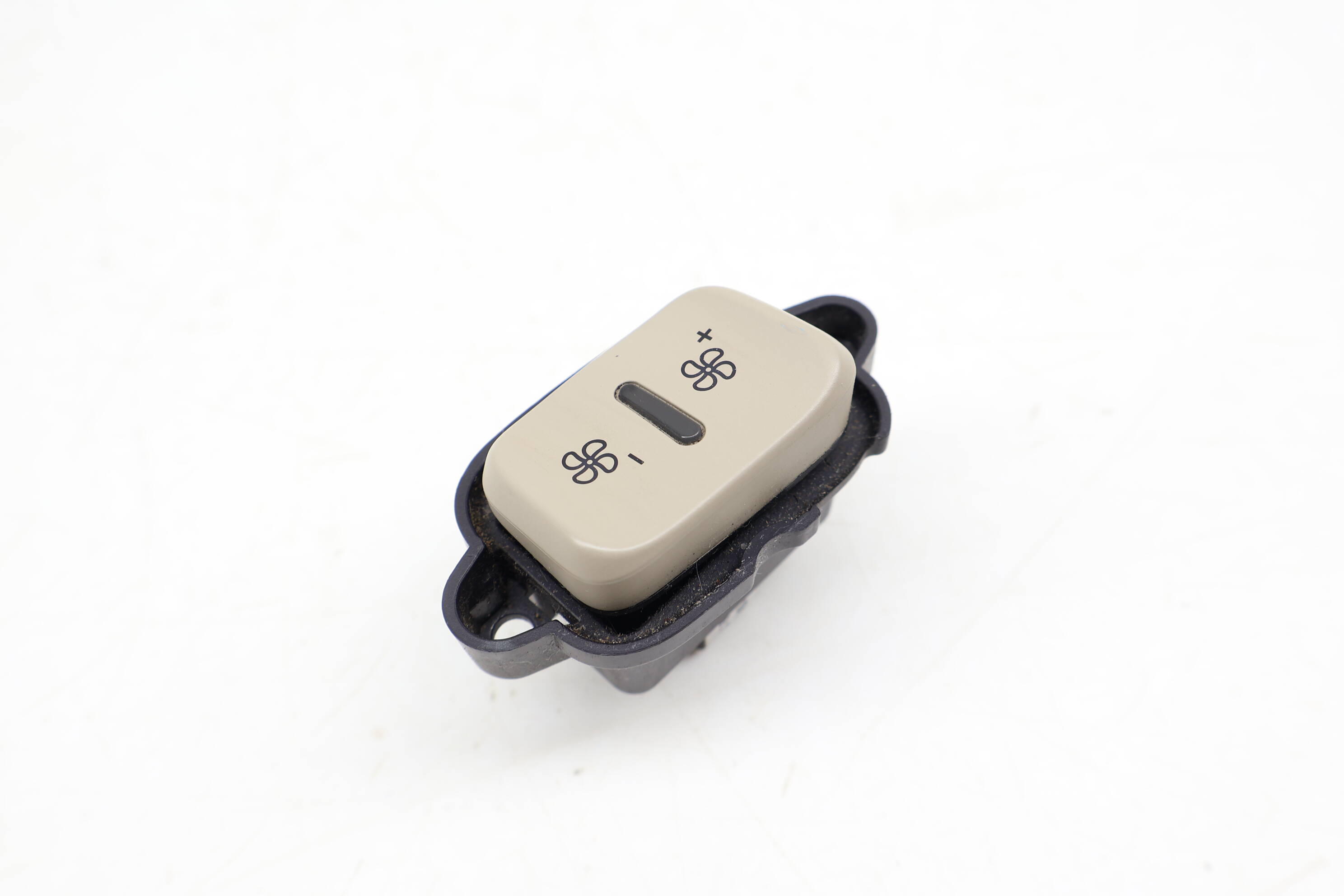 Headrest Heater Switch 8K1963537