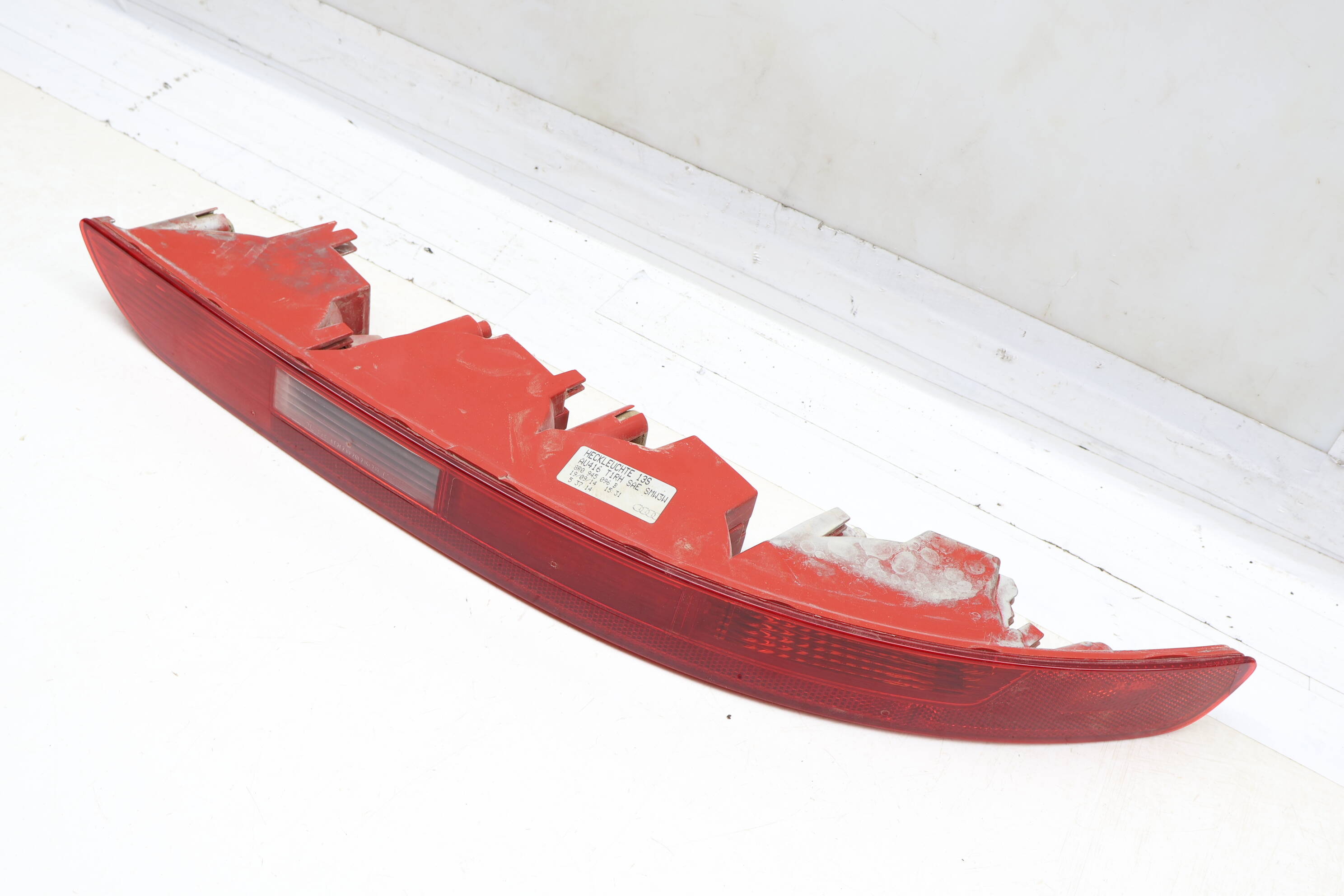 Lower Tail Light / Lamp 8R0945096B