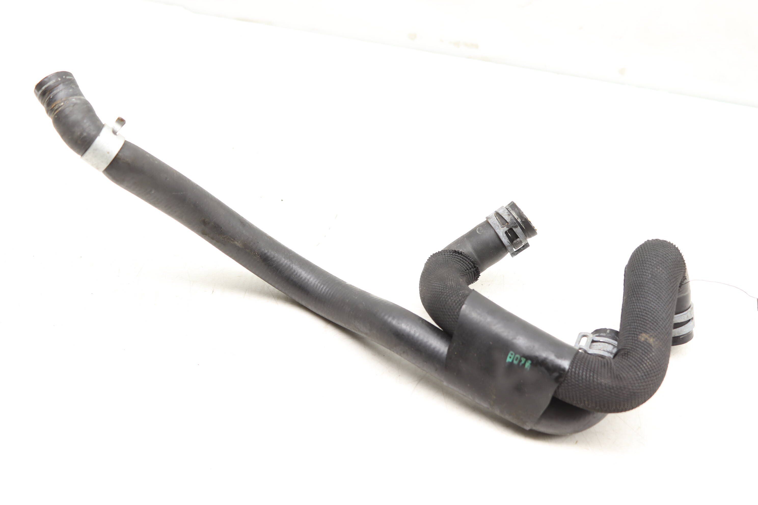 Coolant&#x20;Hose&#x20;&#x2F;&#x20;Line&#x20;Set&#x20;06H121057AN