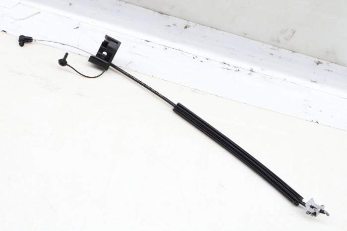Emergency Trunk Release Bowden Cable 51247238649 main product photo
