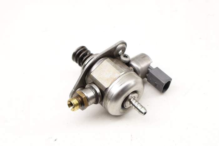 High Pressure Fuel Pump / Hpfp 06K127026C main product photo