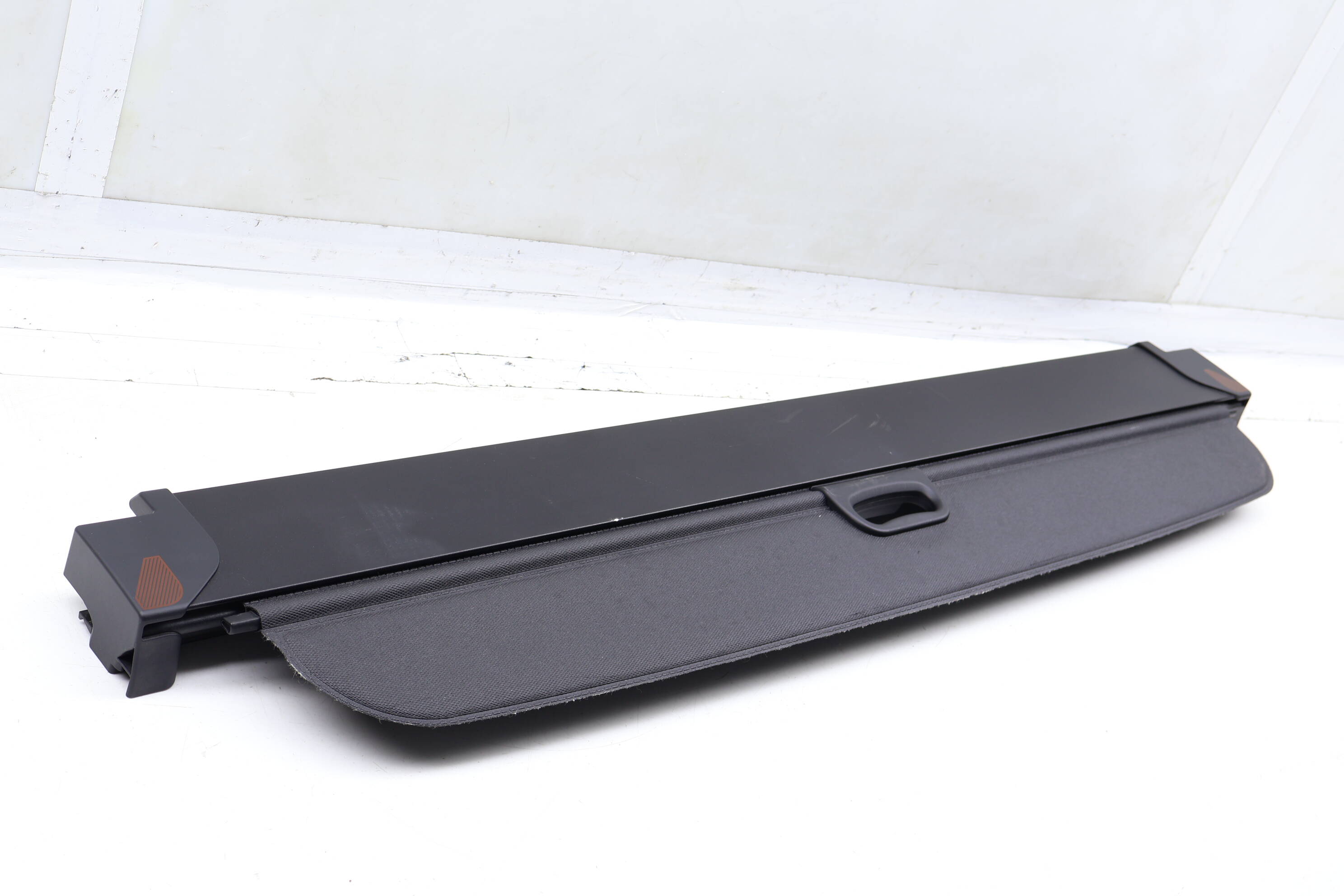 Retractable Cargo Cover 51476955873