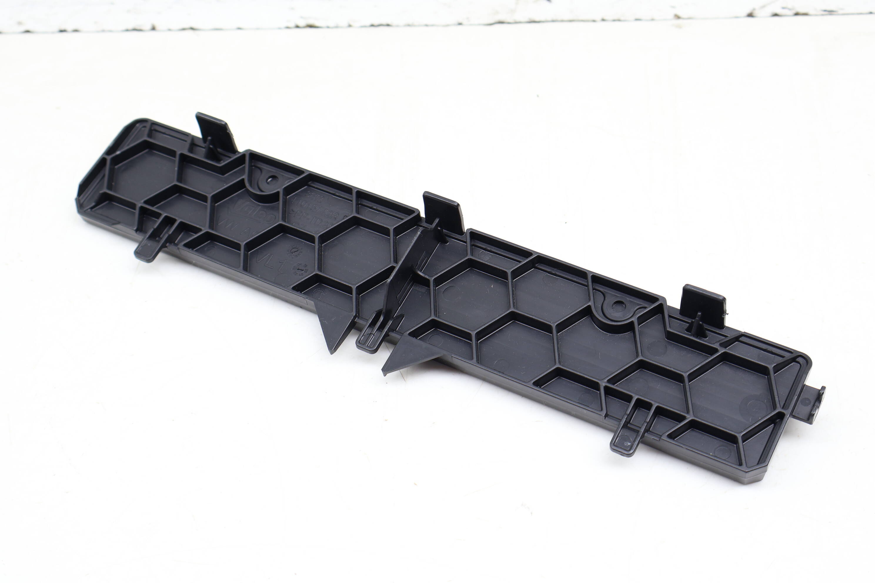 Cabin Air Filter Cover 5Q0819422B